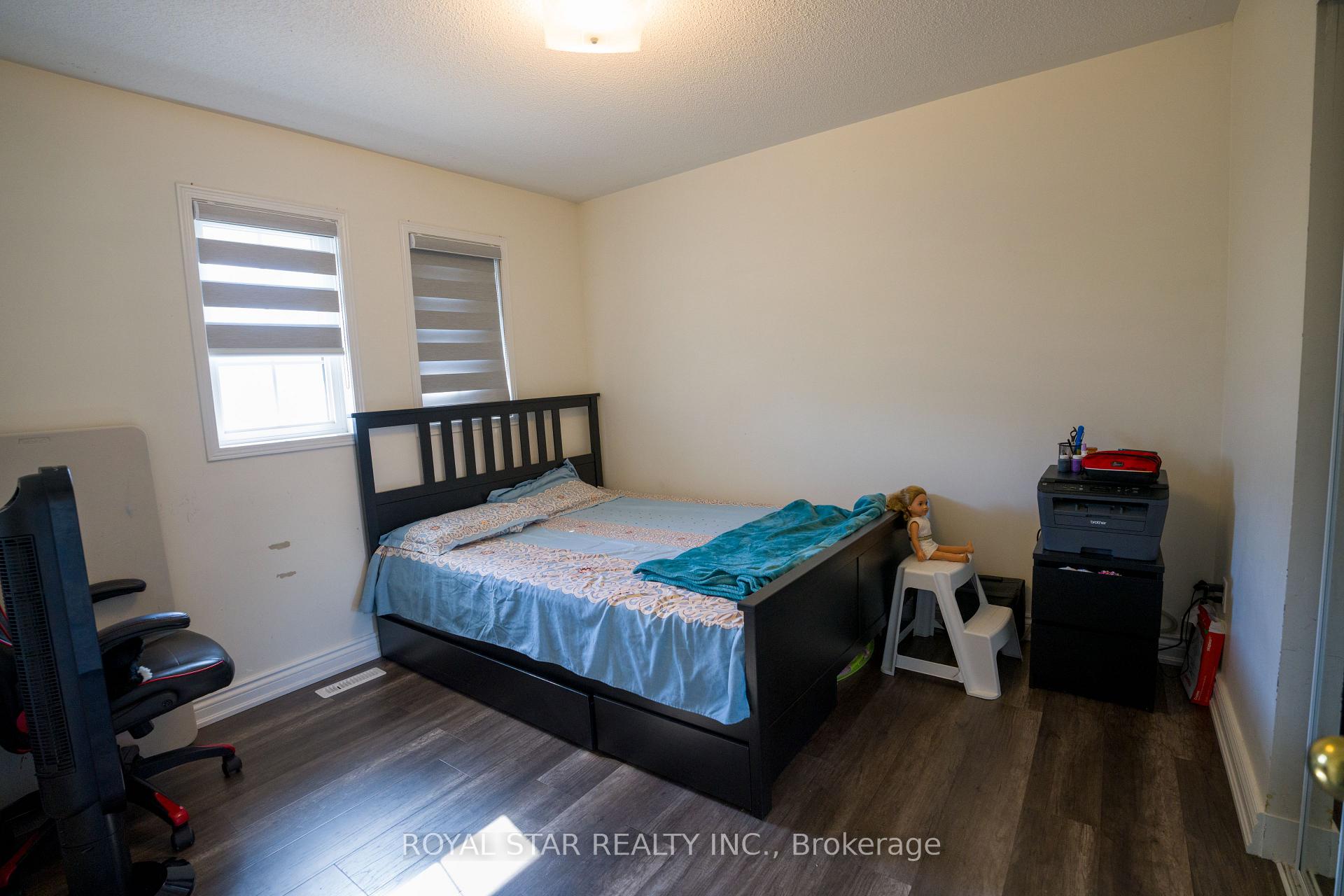 Photo 13 of 2389 Clearside Court, Pickering, Brock Ridge — HOMEH