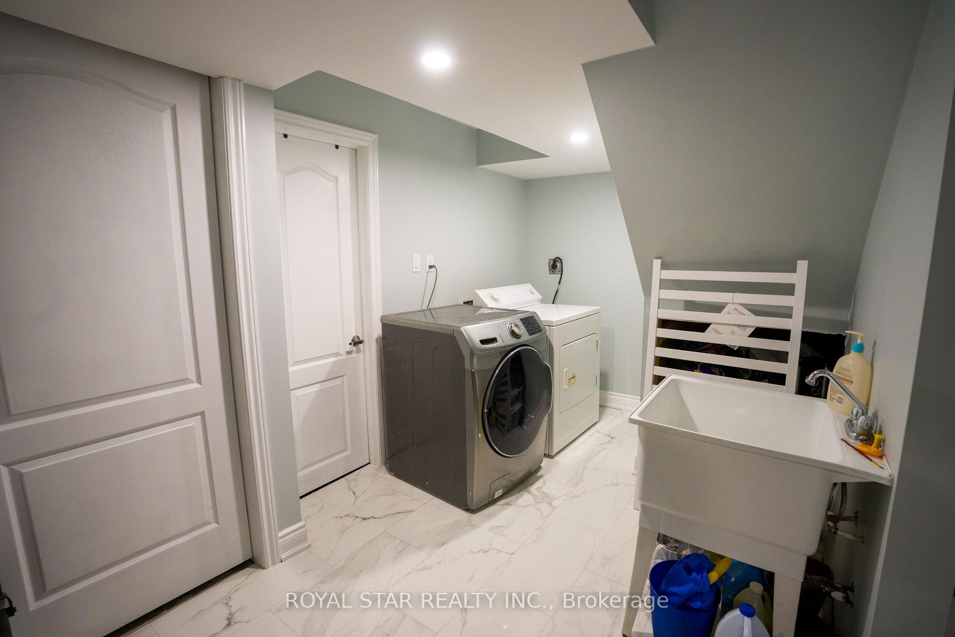 Photo 9 of 2389 Clearside Court, Pickering, Brock Ridge — HOMEH