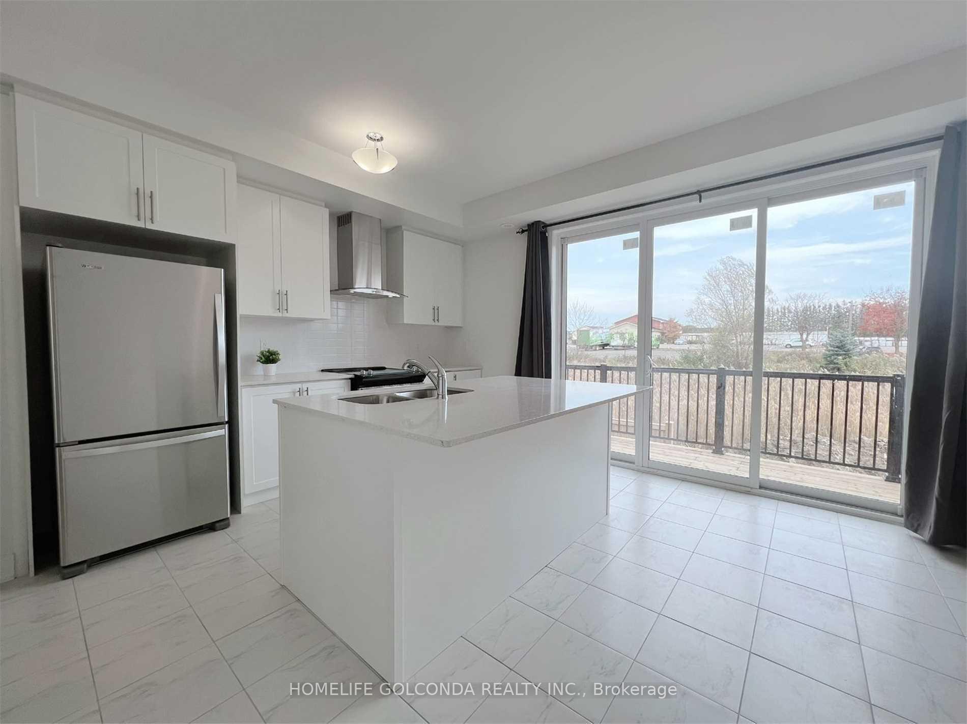 Photo 9 of 11 Elkington Crescent, Whitby, Rural Whitby — HOMEH