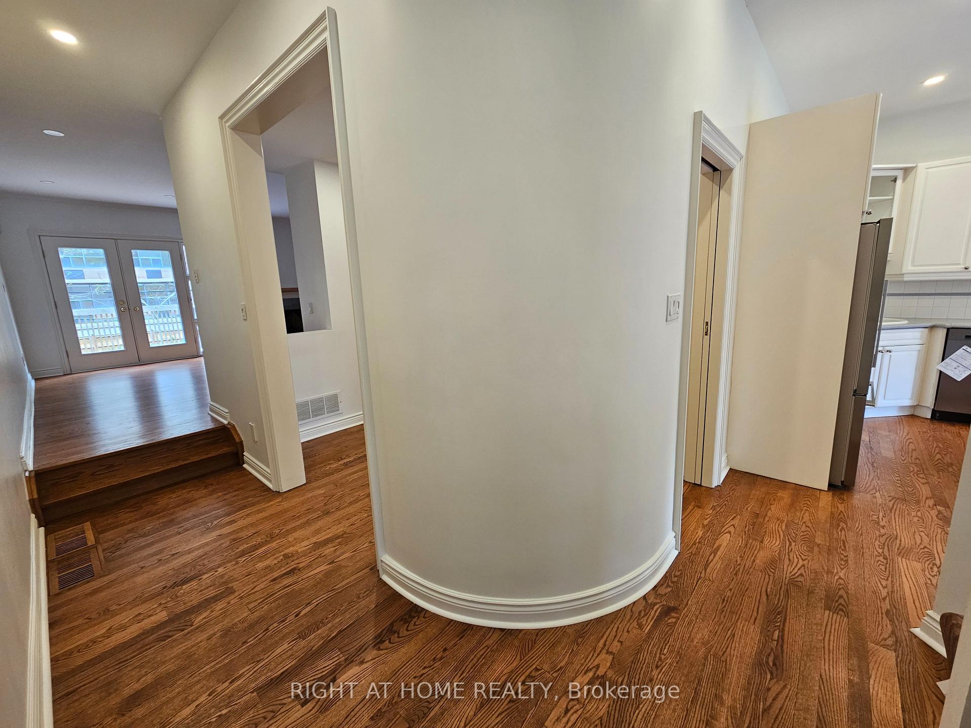 Photo 2 of 350A Spadina Road, Toronto, Forest Hill South — HOMEH