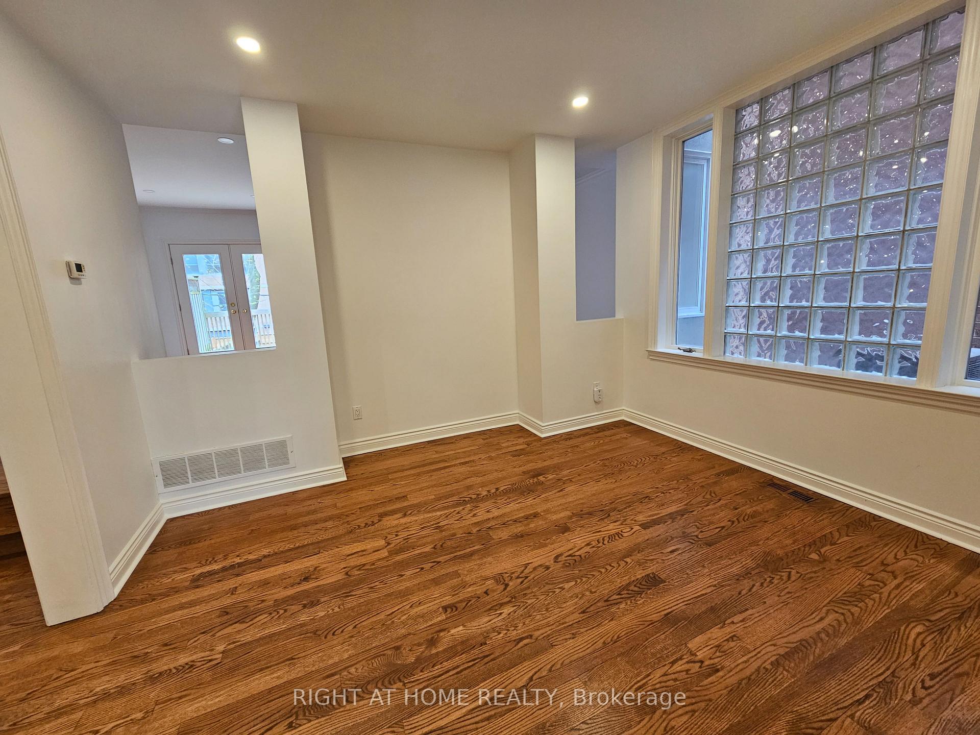 Photo 33 of 350A Spadina Road, Toronto, Forest Hill South — HOMEH