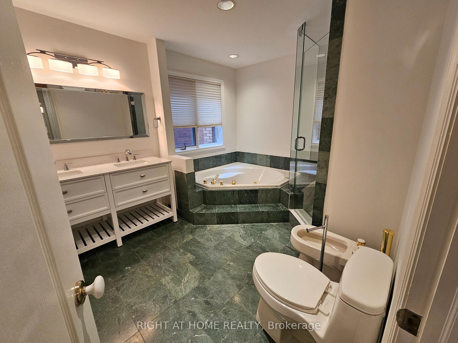 Photo 22 of 350A Spadina Road, Toronto, Forest Hill South — HOMEH