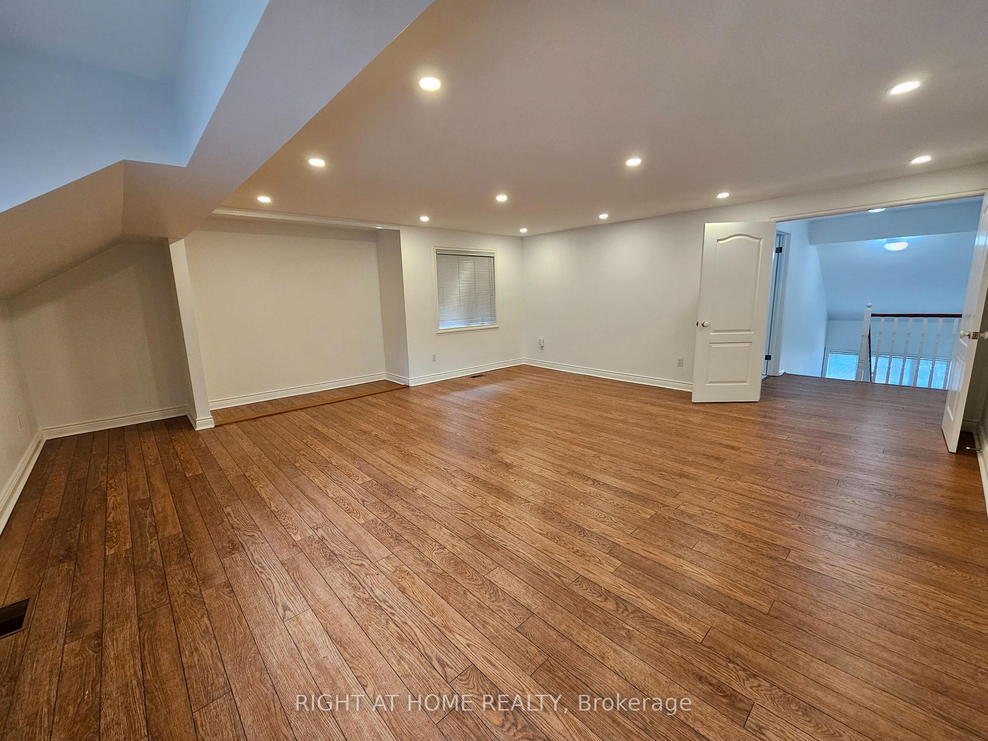 Photo 30 of 350A Spadina Road, Toronto, Forest Hill South — HOMEH