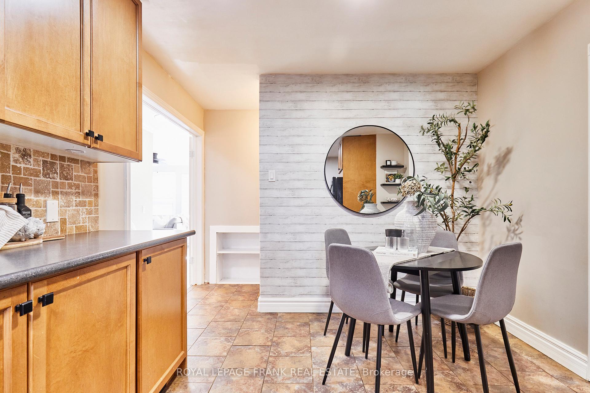Photo 9 of 24 Roser Crescent, Clarington, Bowmanville — HOMEH