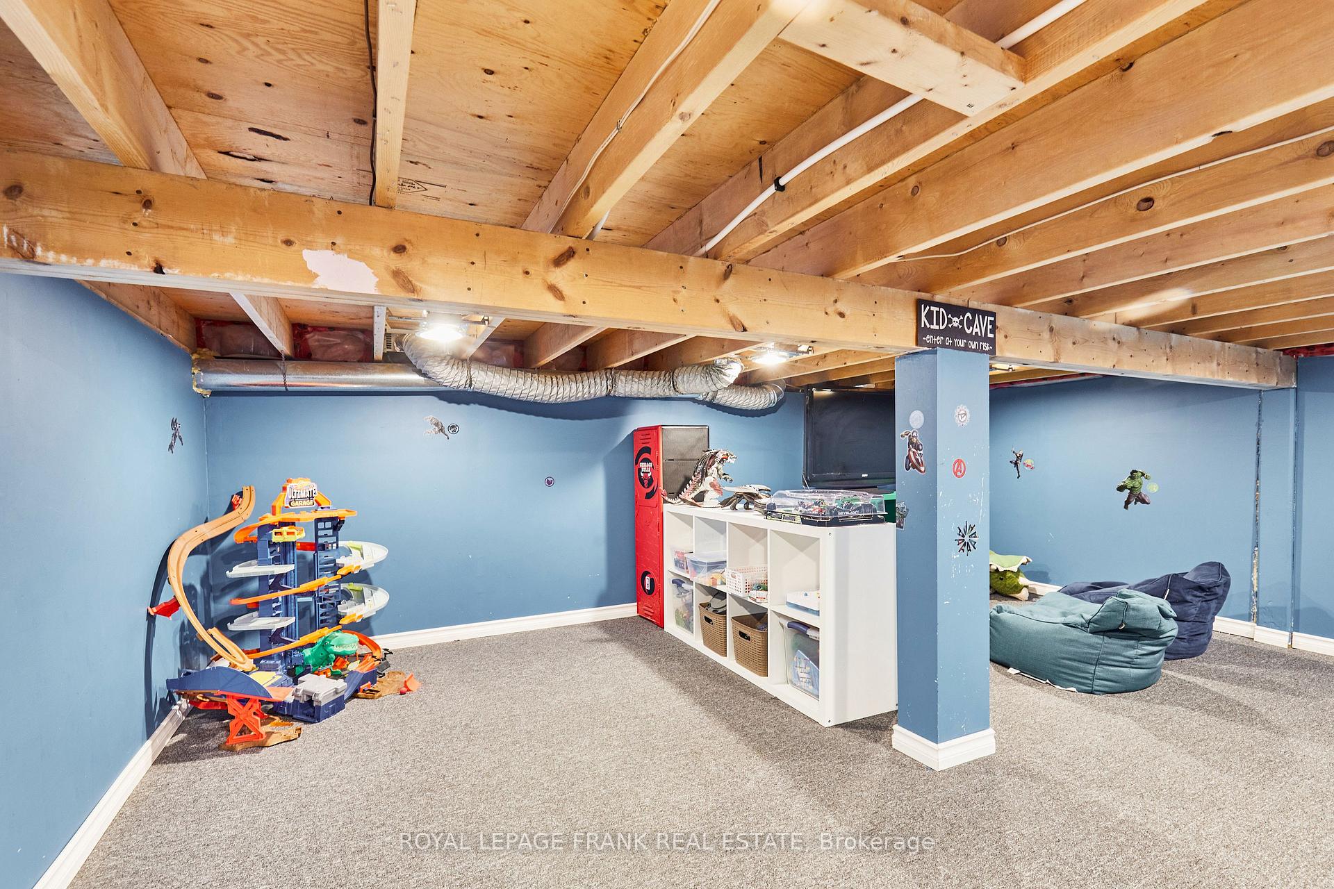 Photo 19 of 24 Roser Crescent, Clarington, Bowmanville — HOMEH
