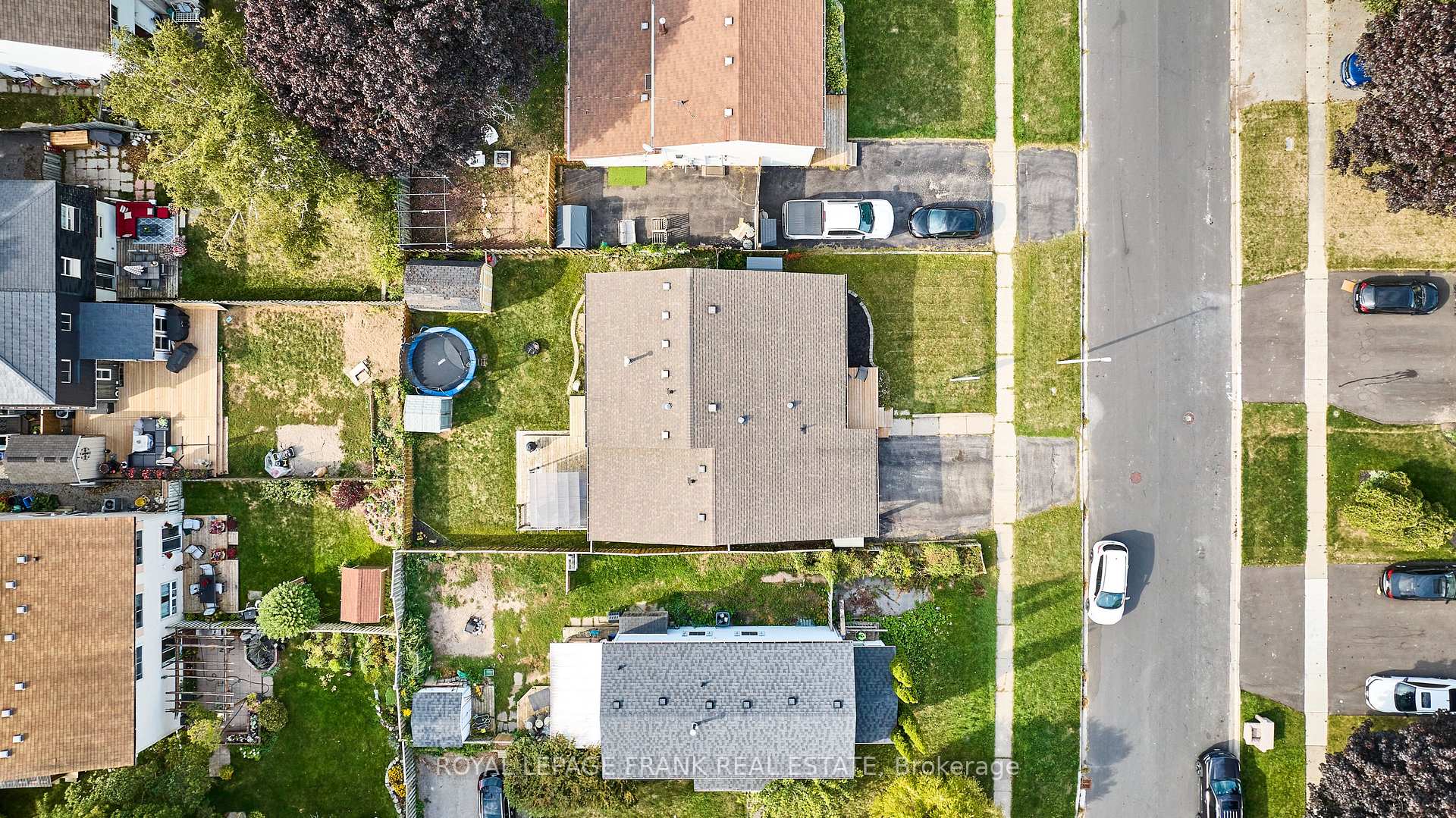 Photo 23 of 24 Roser Crescent, Clarington, Bowmanville — HOMEH
