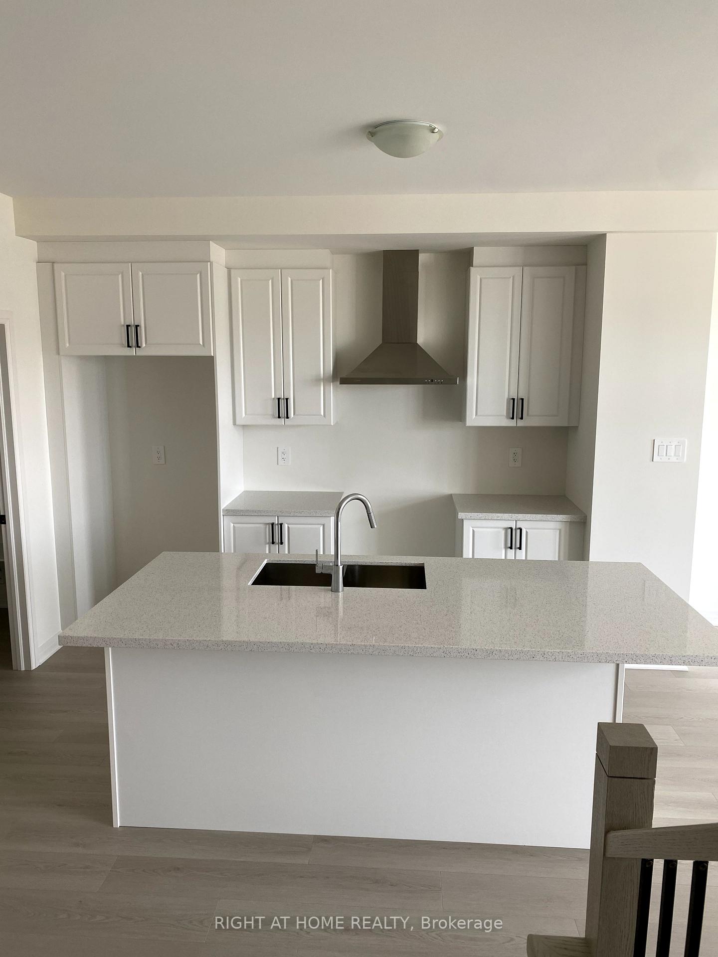 Photo 8 of 99 Brandon Crescent, New Tecumseth, Tottenham — HOMEH