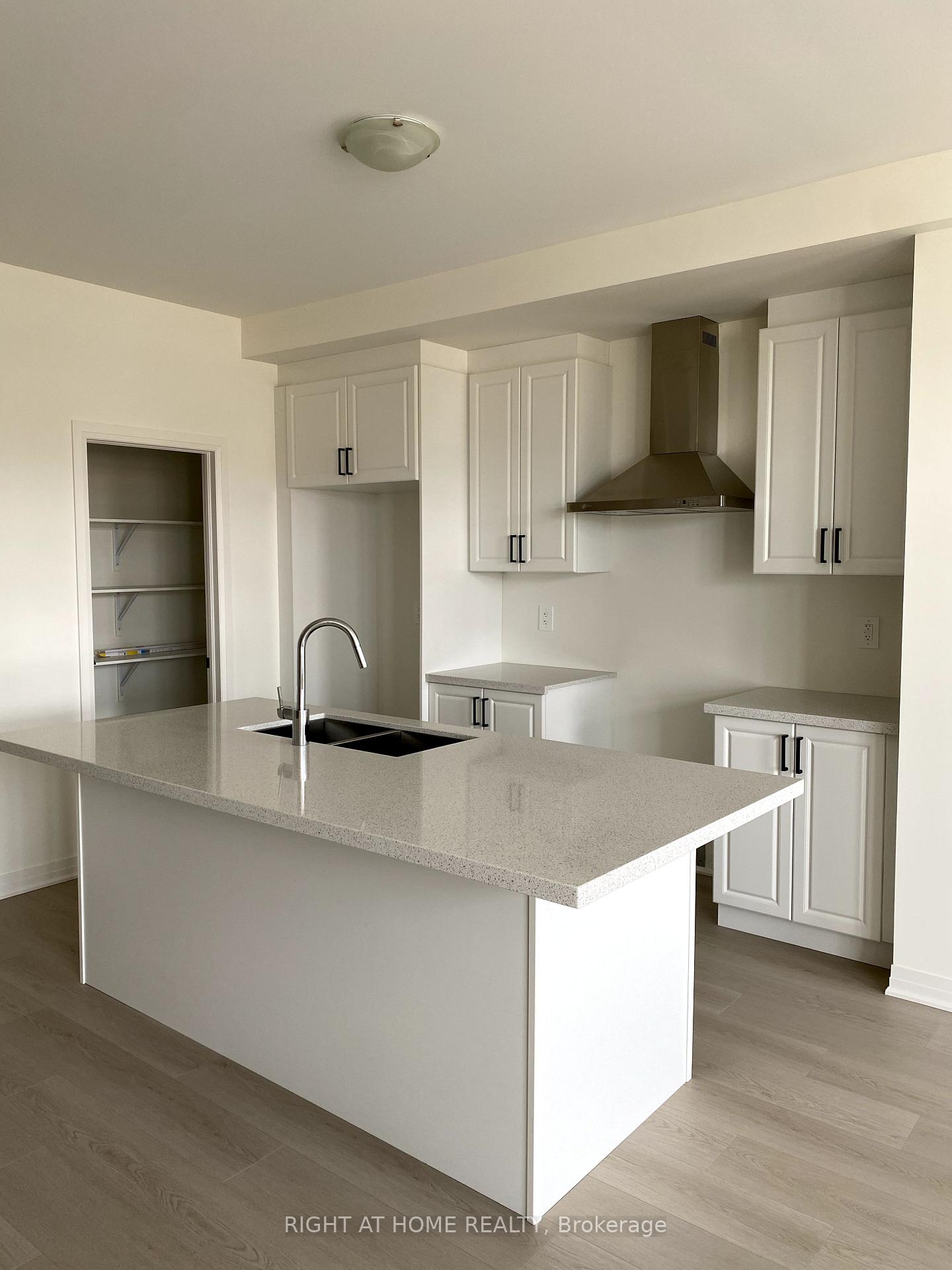 Photo 14 of 99 Brandon Crescent, New Tecumseth, Tottenham — HOMEH