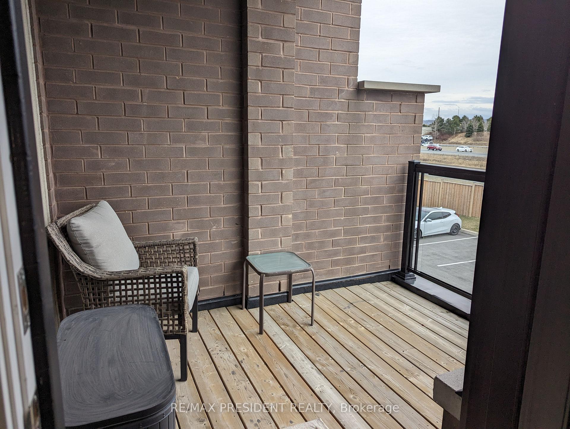 Photo 5 of Unit 45, 590 North Service Road, Hamilton, Stoney Creek — HOMEH