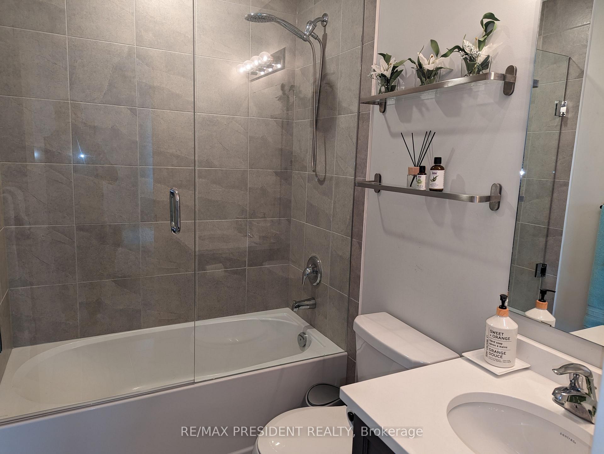 Photo 10 of Unit 45, 590 North Service Road, Hamilton, Stoney Creek — HOMEH