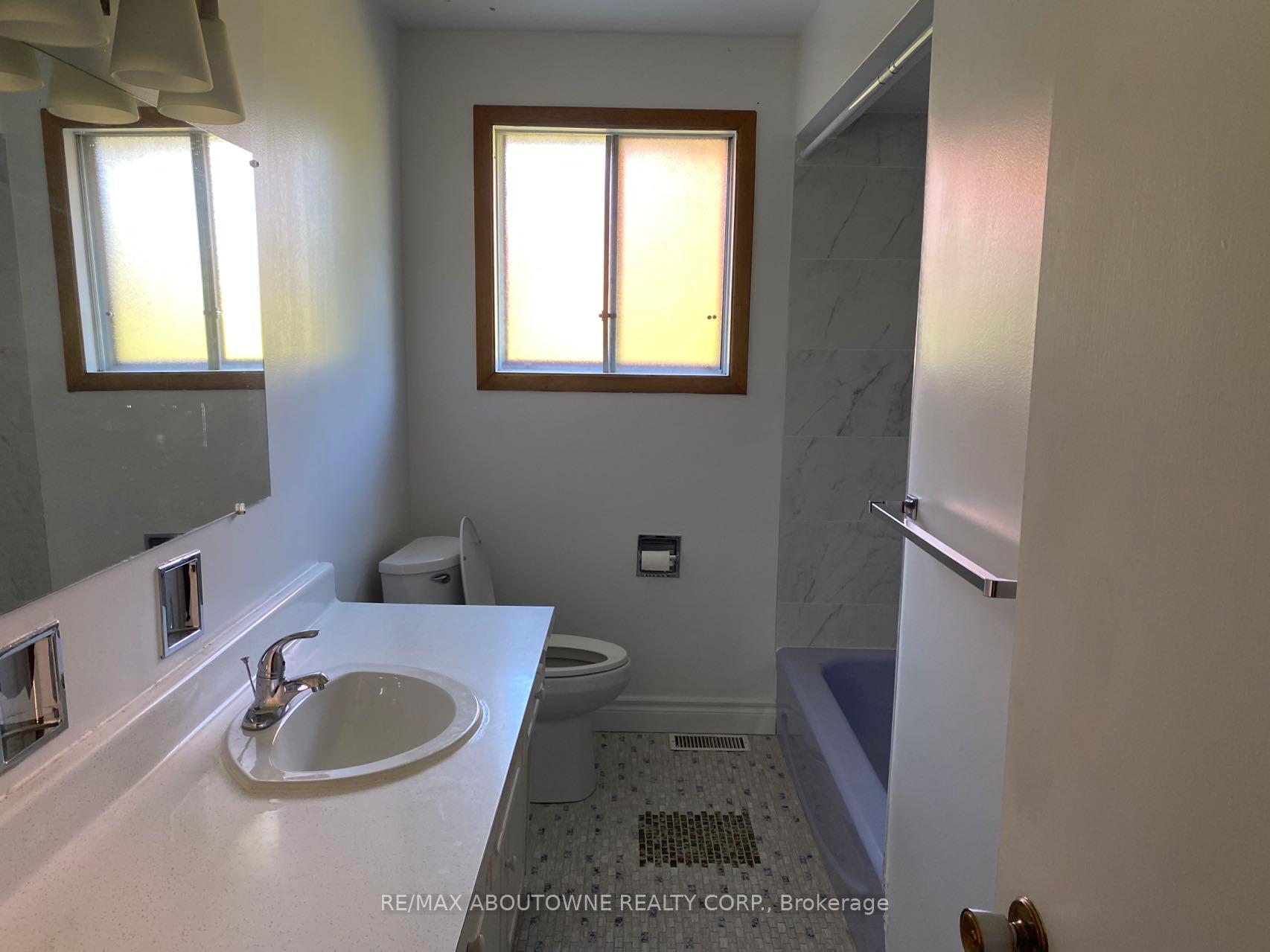 Photo 13 of Unit MAIN, 19 Algoma Drive, Guelph, Victoria North — HOMEH