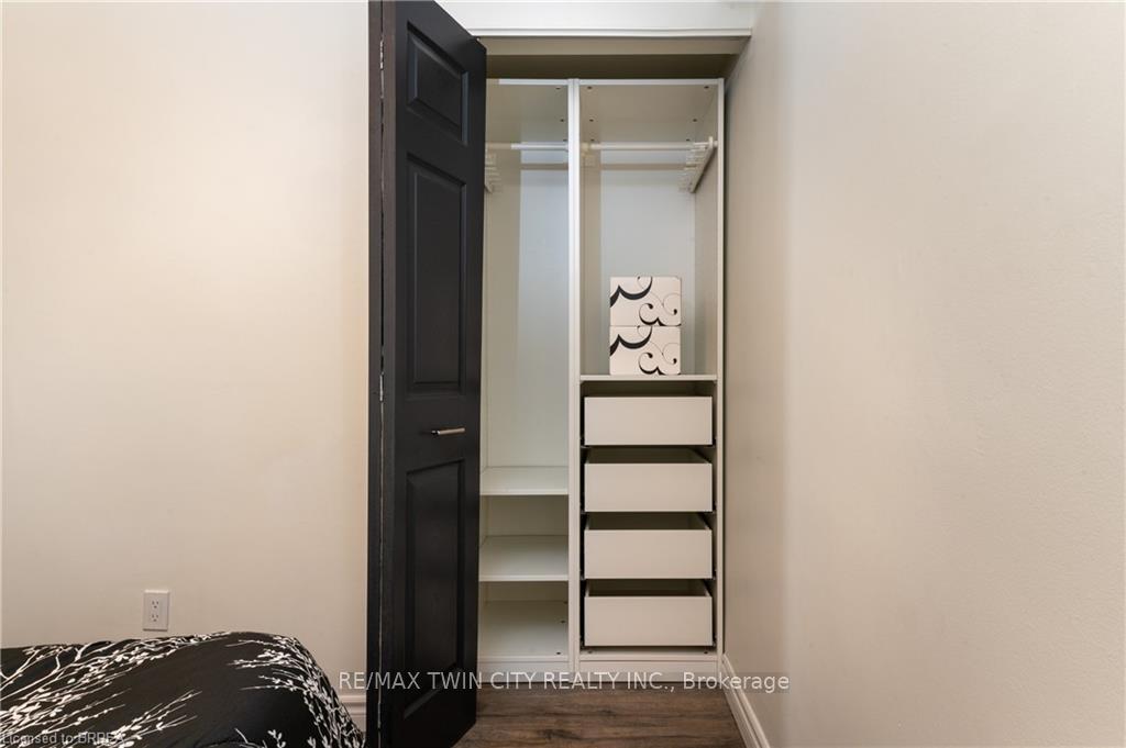 Photo 11 of Unit 502, 200 Charlton Avenue E, Hamilton, Corktown — HOMEH