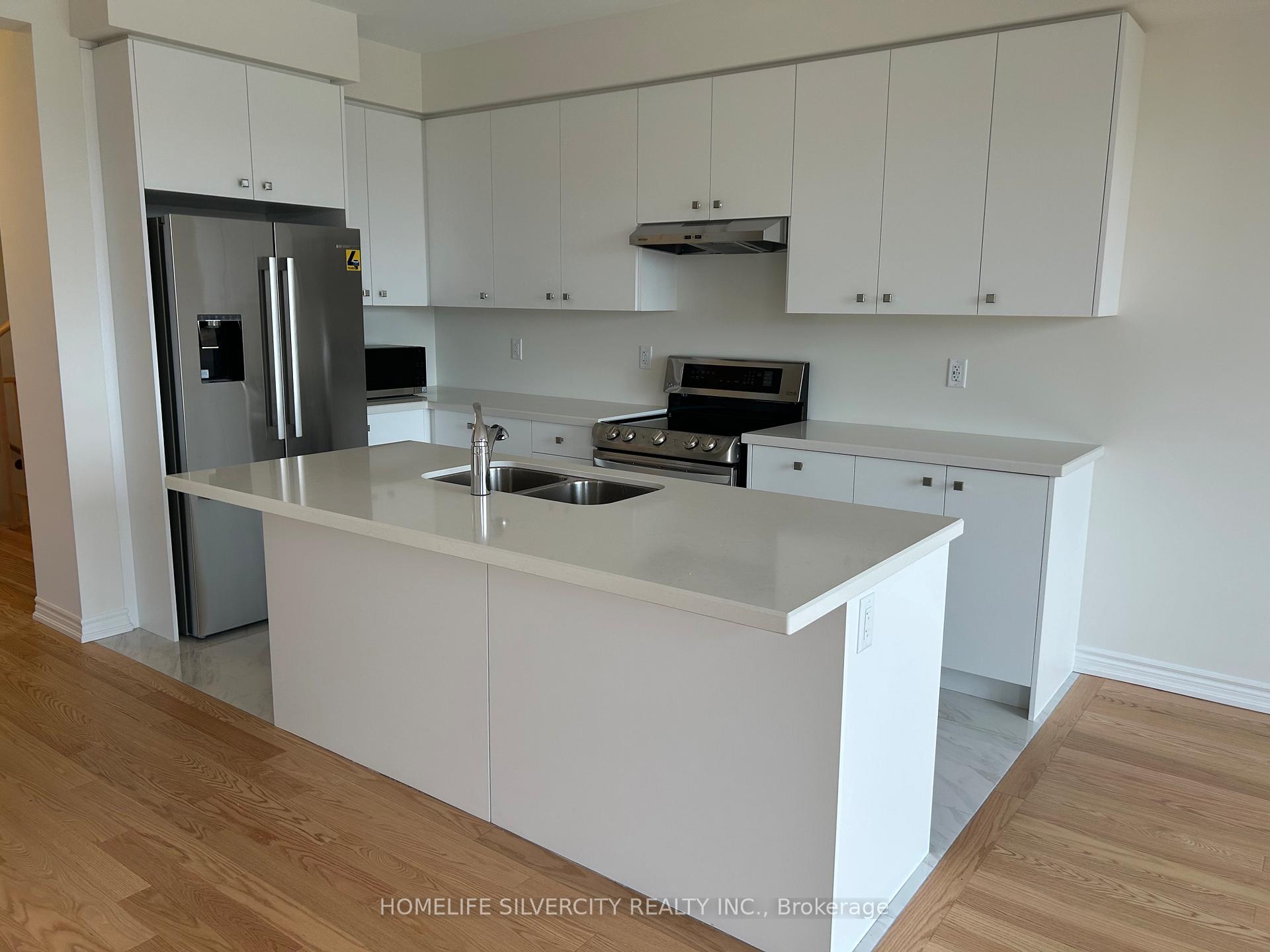Photo 10 of 1055 Zircon Manor, Pickering, Rural Pickering — HOMEH