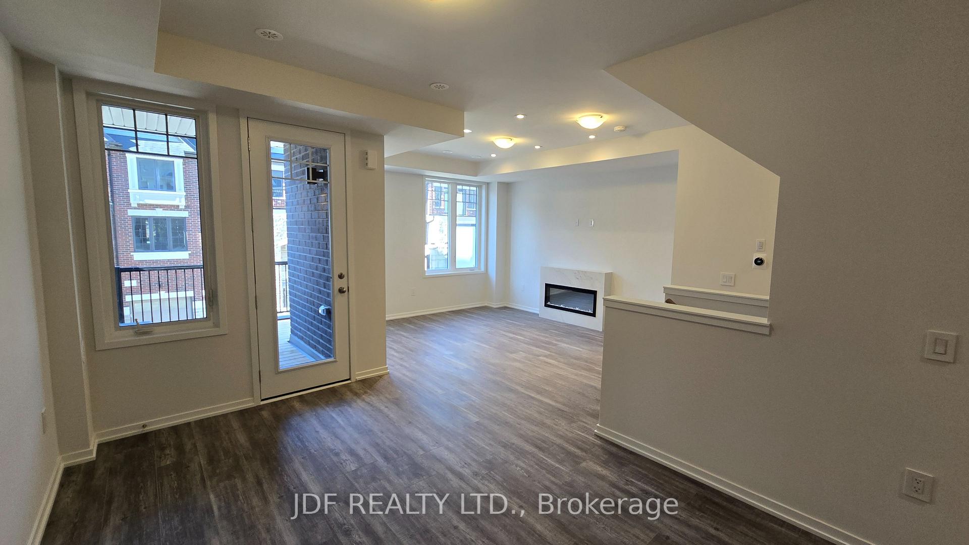 Photo 12 of 39 Arbour Green Crescent, Vaughan, Kleinburg — HOMEH