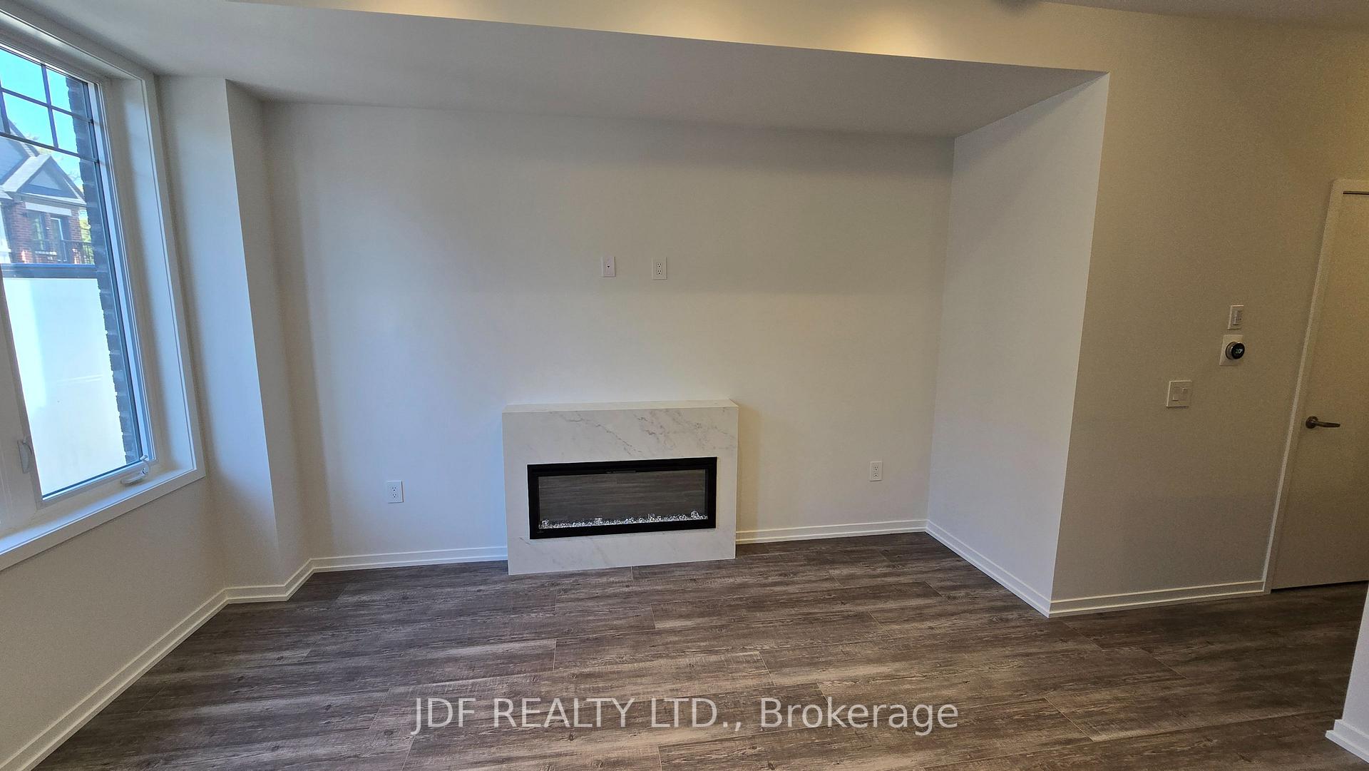 Photo 16 of 39 Arbour Green Crescent, Vaughan, Kleinburg — HOMEH
