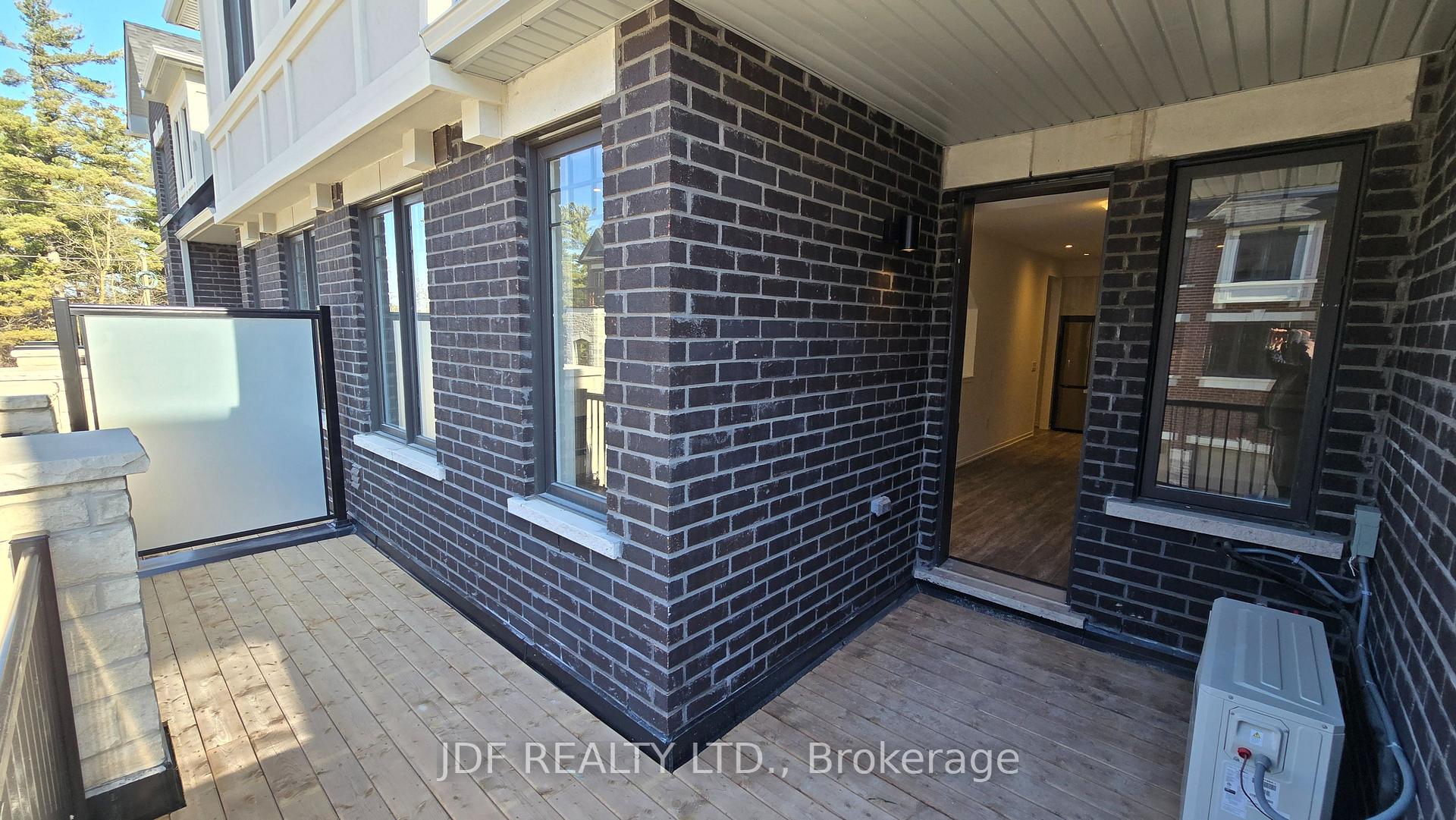 Photo 8 of 39 Arbour Green Crescent, Vaughan, Kleinburg — HOMEH