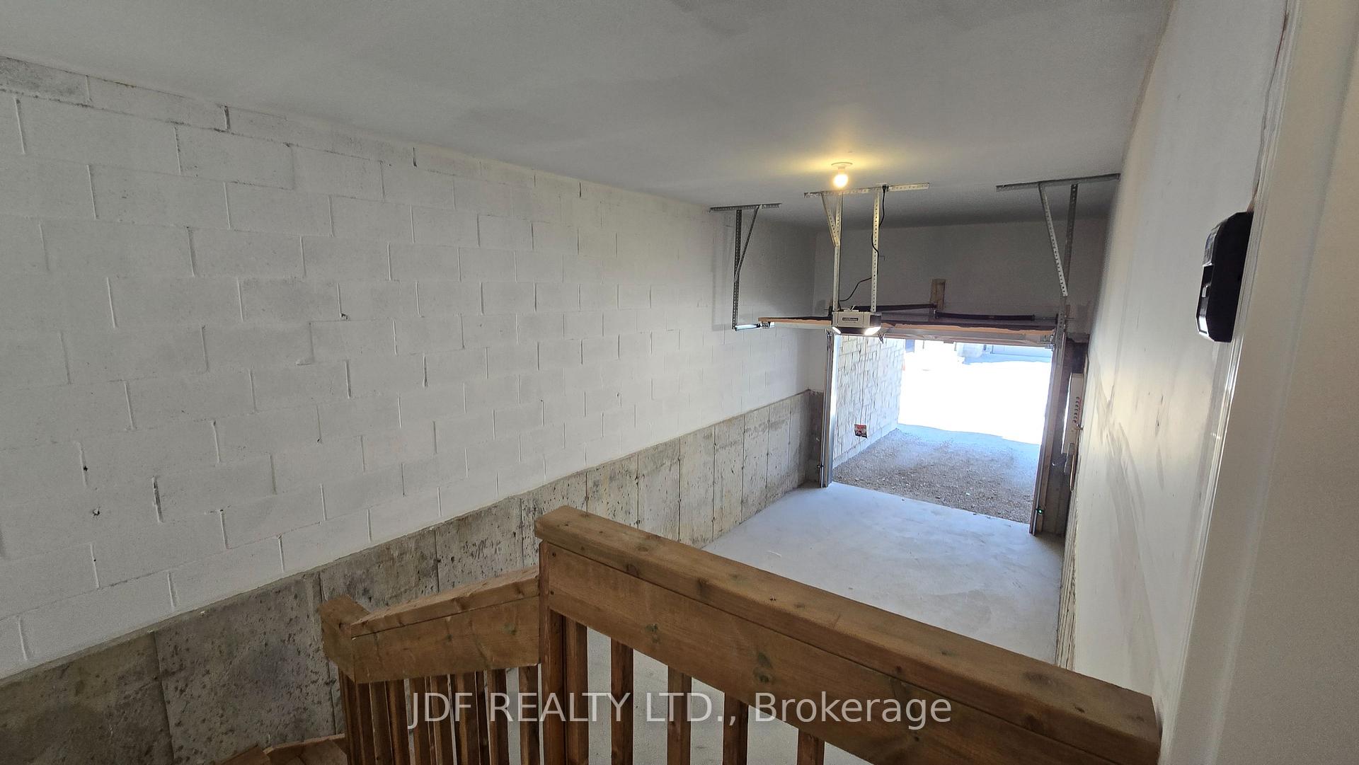 Photo 20 of 39 Arbour Green Crescent, Vaughan, Kleinburg — HOMEH