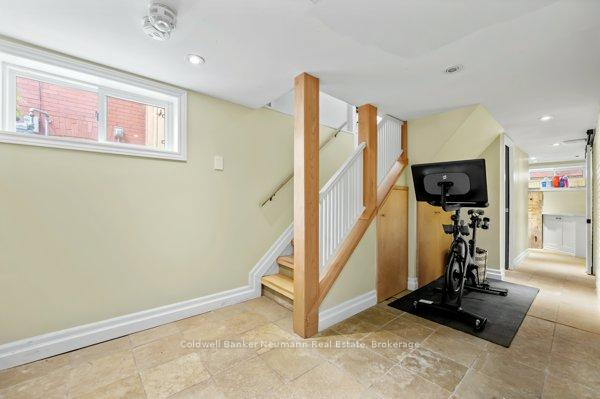 Photo 31 of 51 Lyon Avenue, Guelph, Exhibition Park — HOMEH