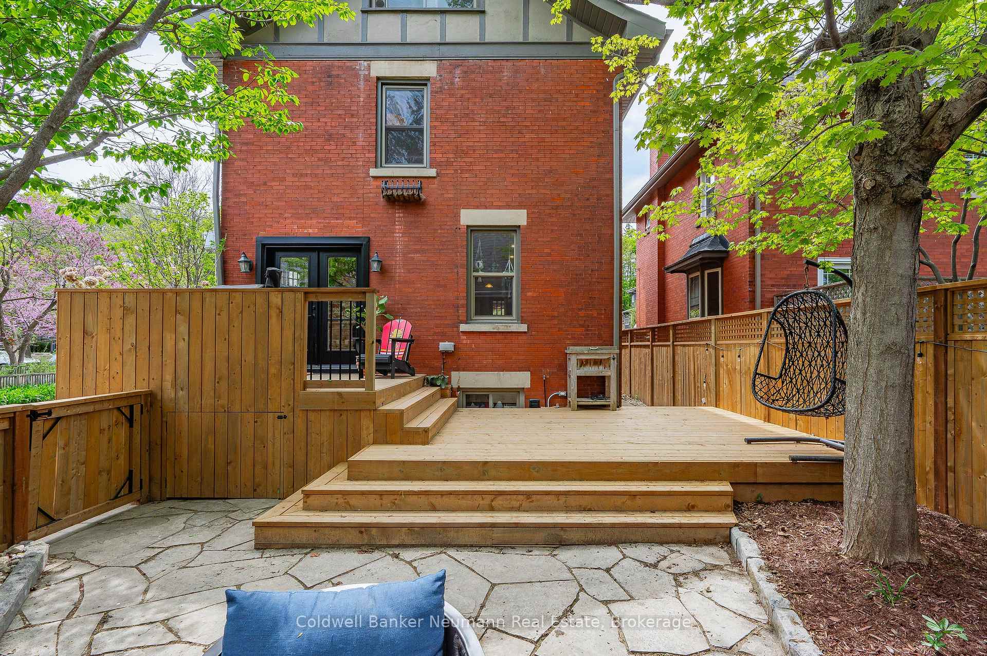 Photo 42 of 51 Lyon Avenue, Guelph, Exhibition Park — HOMEH