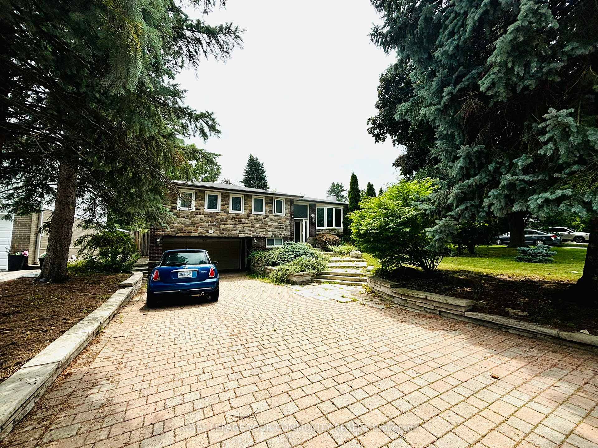 Photo 8 of 47 Normark Drive, Markham, Royal Orchard — HOMEH