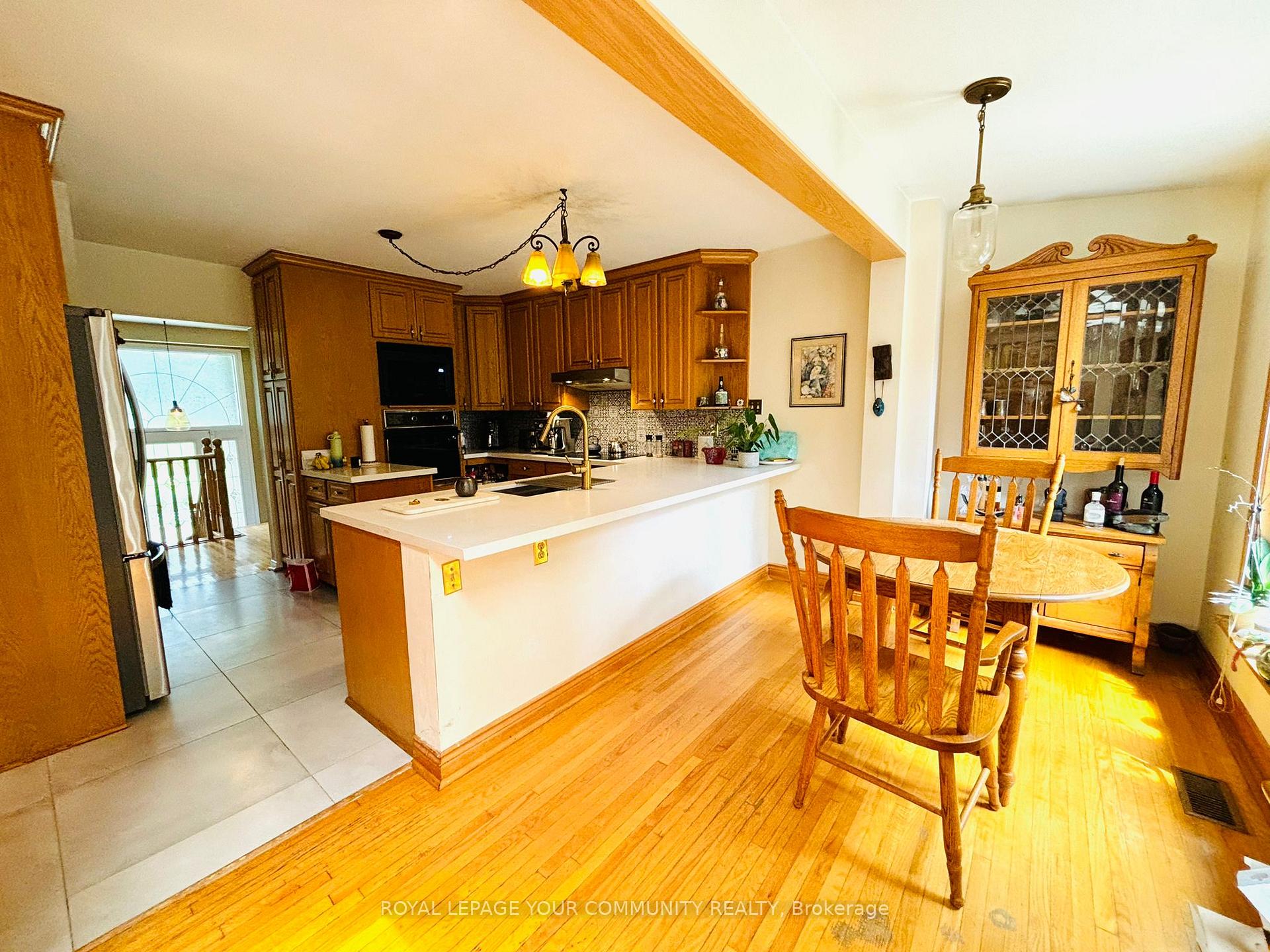 Photo 7 of 47 Normark Drive, Markham, Royal Orchard — HOMEH