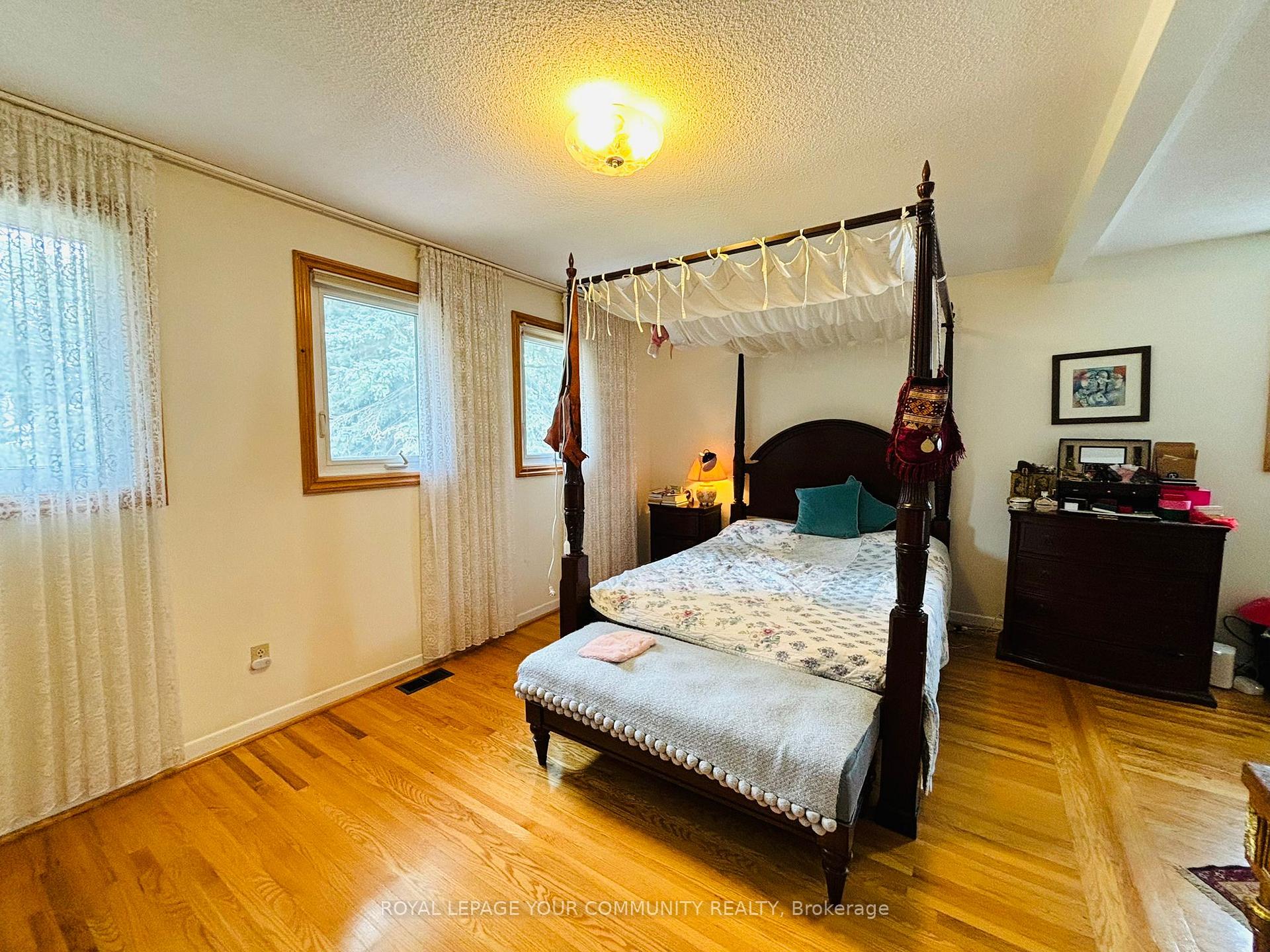 Photo 20 of 47 Normark Drive, Markham, Royal Orchard — HOMEH