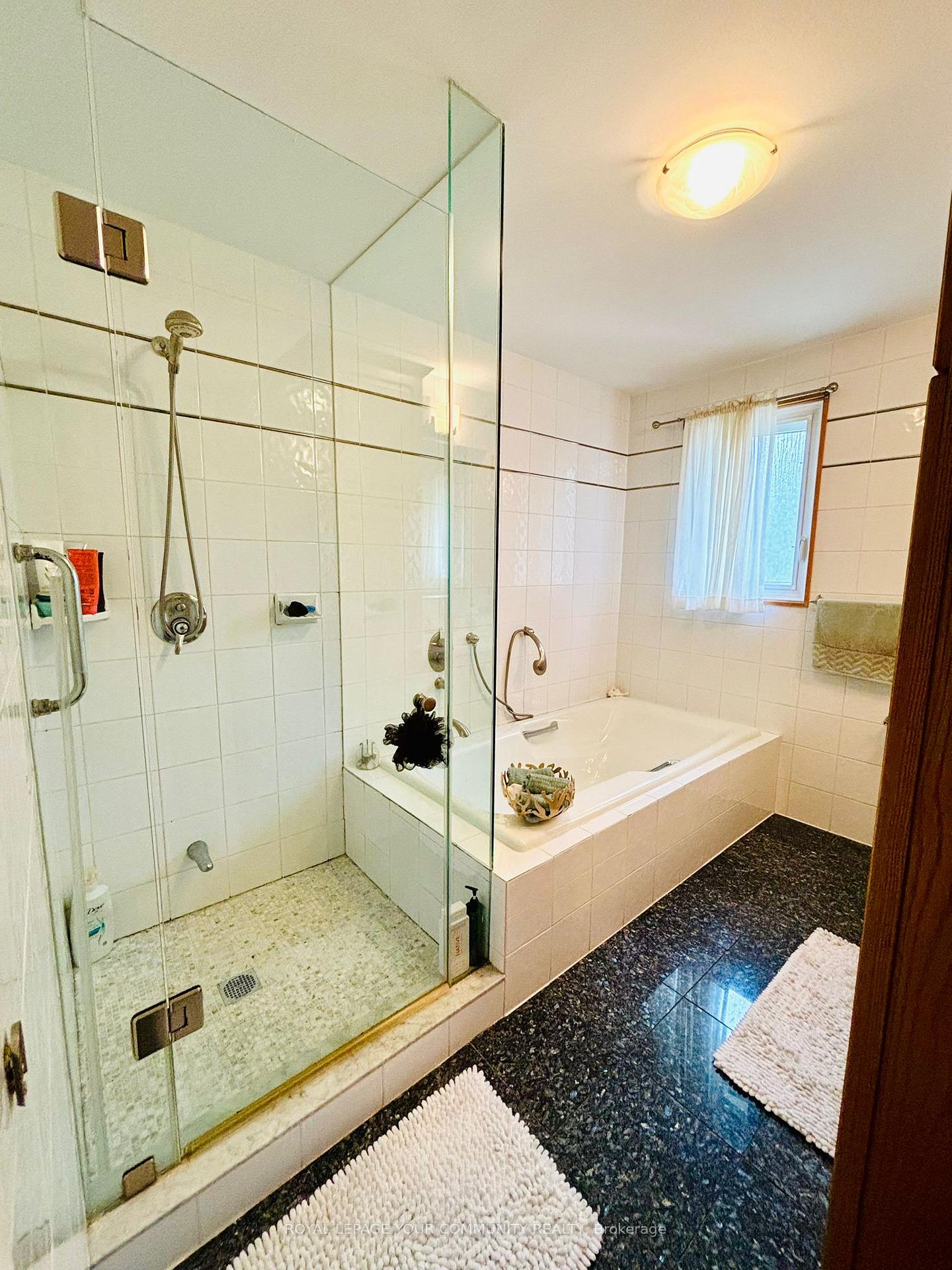 Photo 22 of 47 Normark Drive, Markham, Royal Orchard — HOMEH