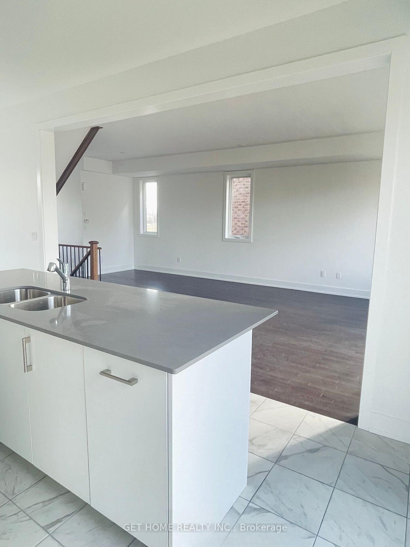 Photo 4 of 12 Sobczak Drive, Whitby, Whitby Industrial — HOMEH