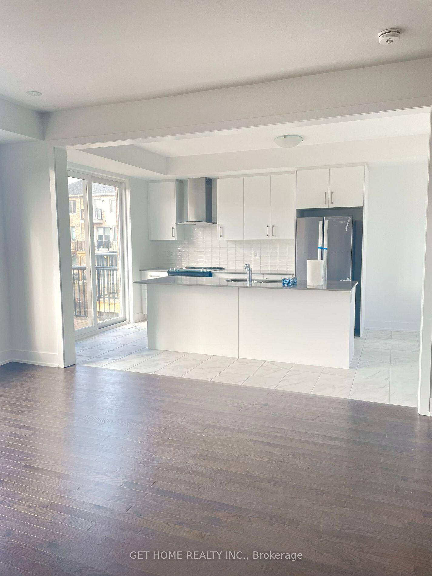 Photo 5 of 12 Sobczak Drive, Whitby, Whitby Industrial — HOMEH
