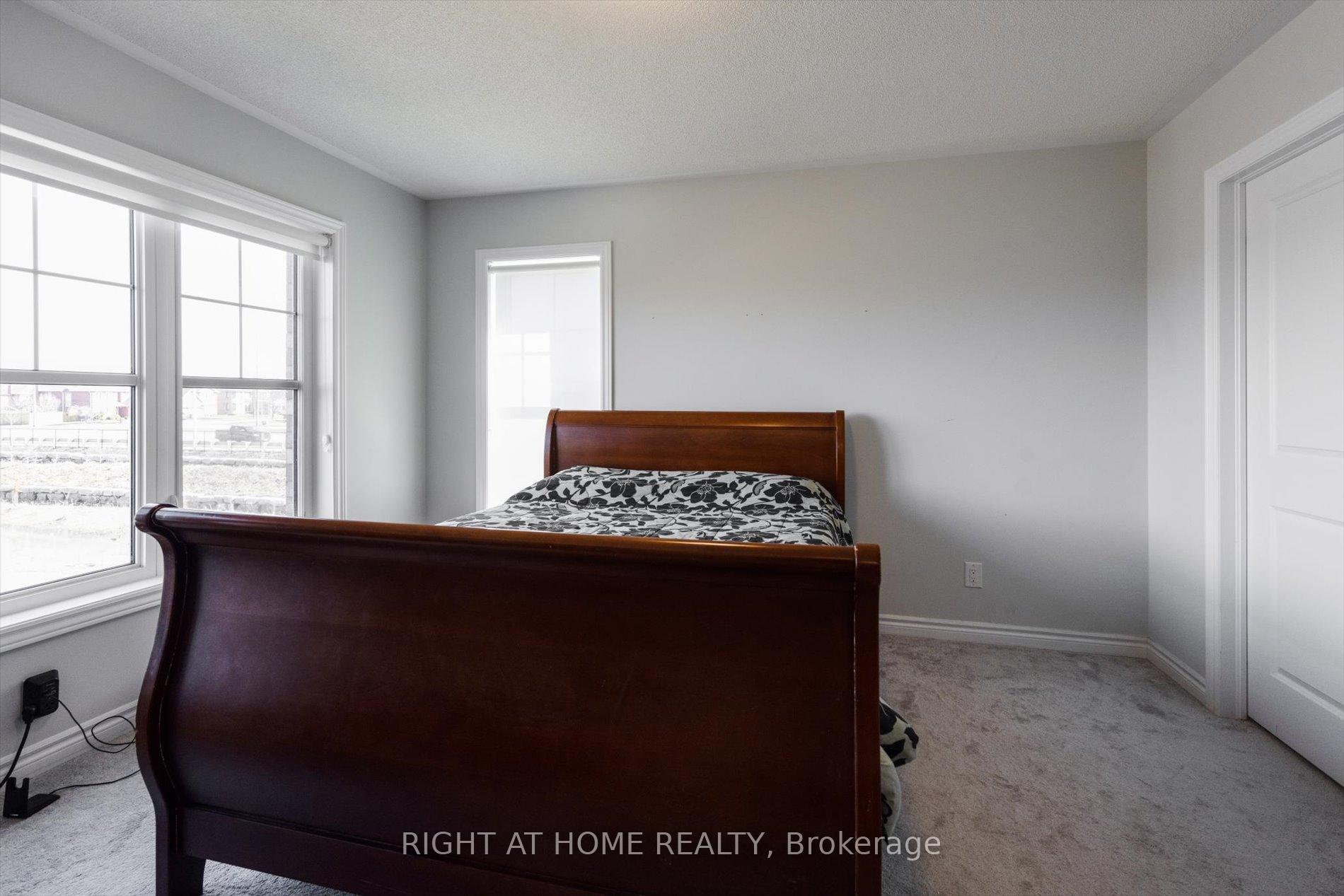 Photo 19 of 78 Sutcliffe Drive, Whitby, Rolling Acres — HOMEH