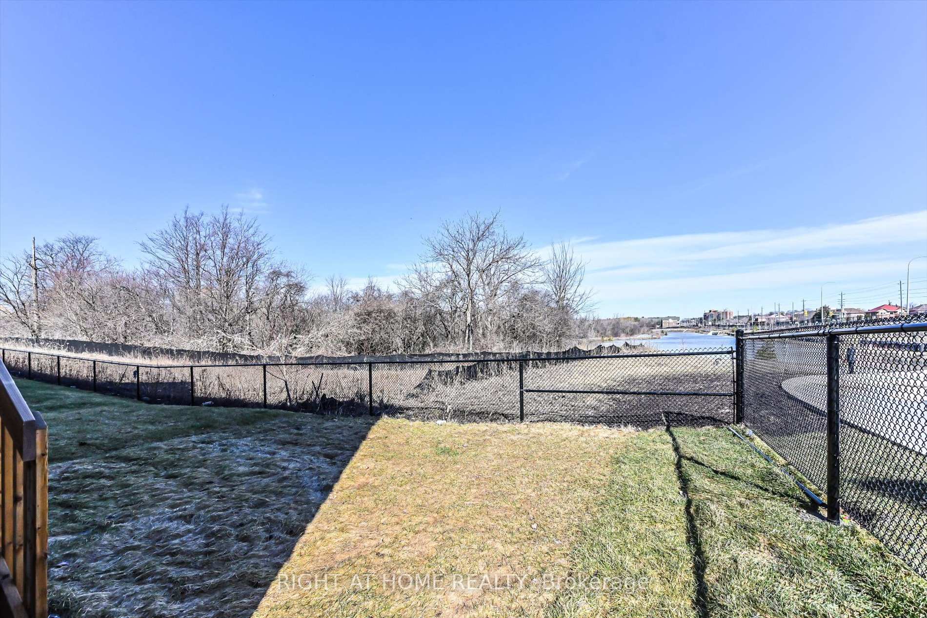 Photo 32 of 78 Sutcliffe Drive, Whitby, Rolling Acres — HOMEH