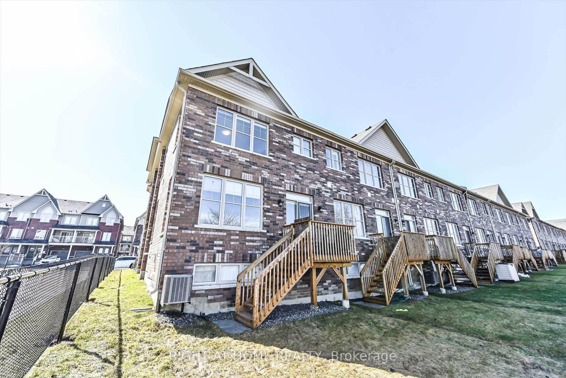 Photo 29 of 78 Sutcliffe Drive, Whitby, Rolling Acres — HOMEH