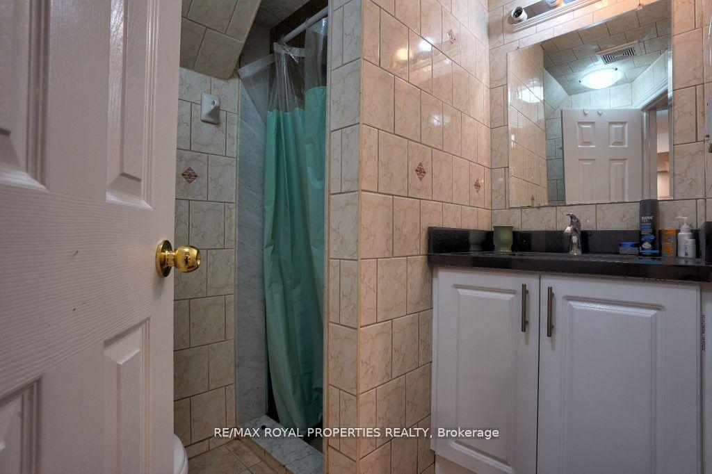 Photo 15 of Unit BSMT, 33 Ralph Chalmers Avenue, Markham, Wismer — HOMEH