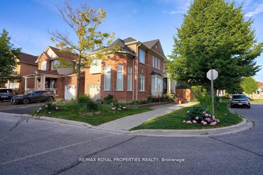 Photo 22 of Unit BSMT, 33 Ralph Chalmers Avenue, Markham, Wismer — HOMEH