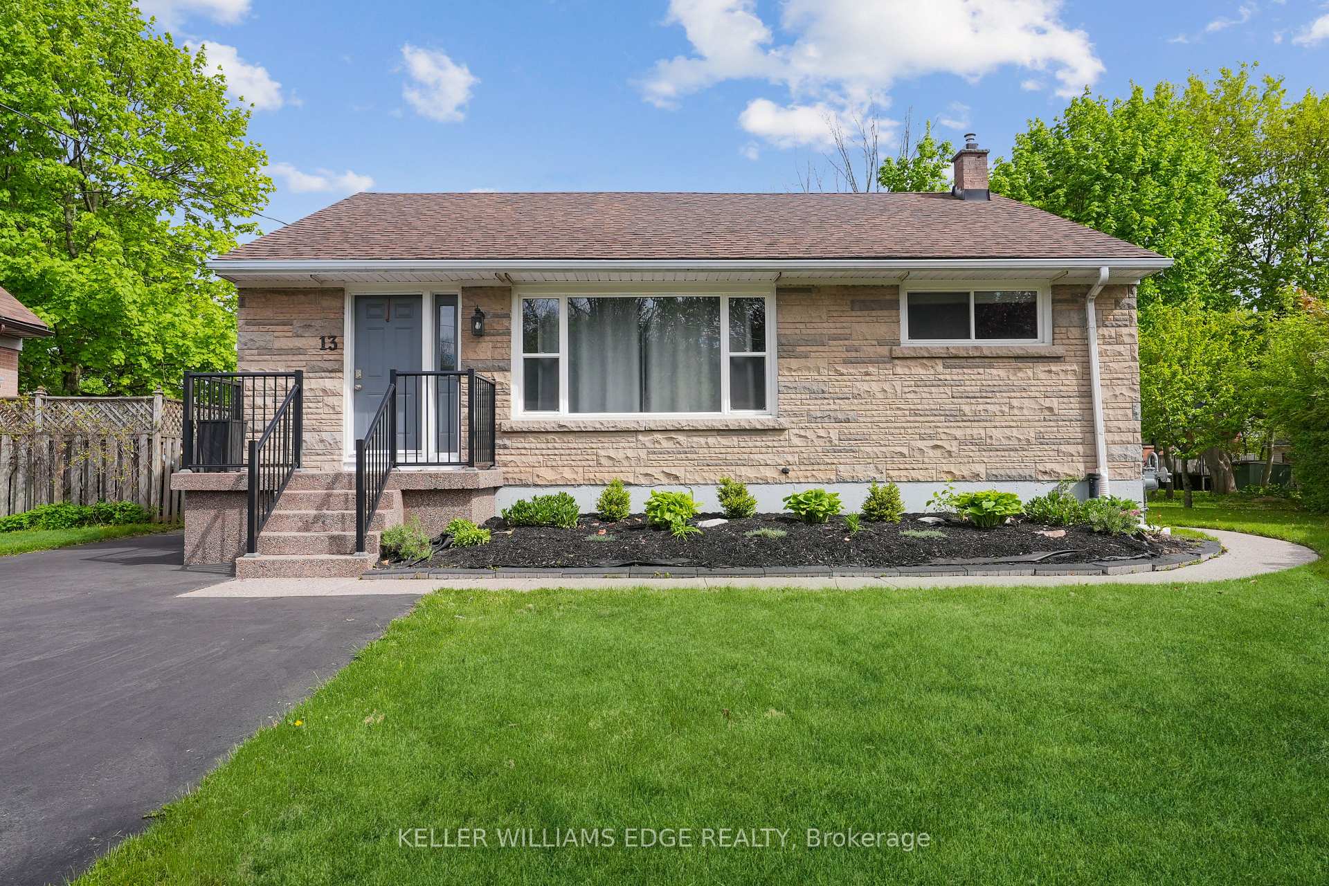Front of Unit Upper, 13 Beaucourt Place