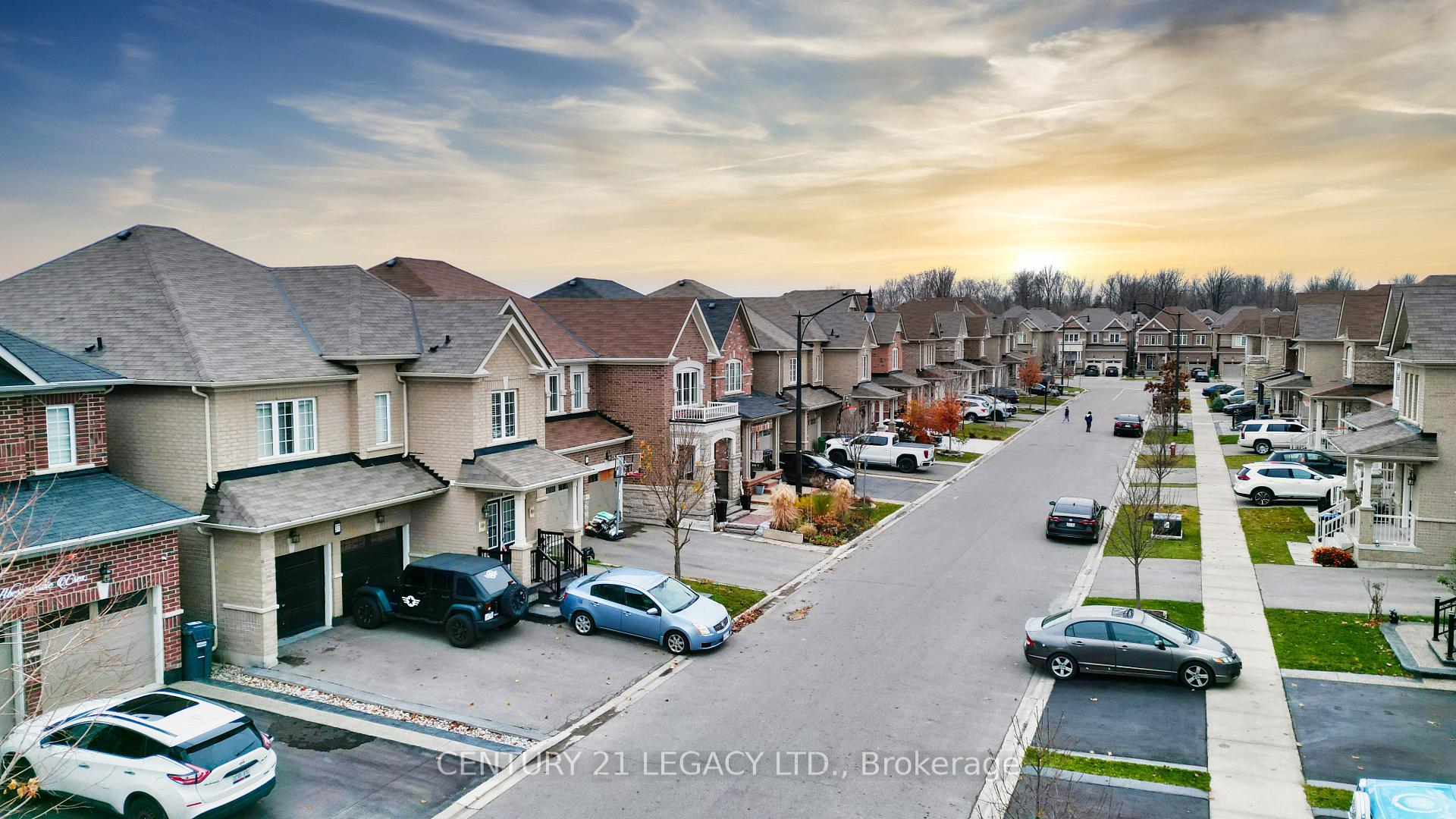 Photo 1 of 37 Abercrombie Crescent, Brampton, Brampton West — HOMEH