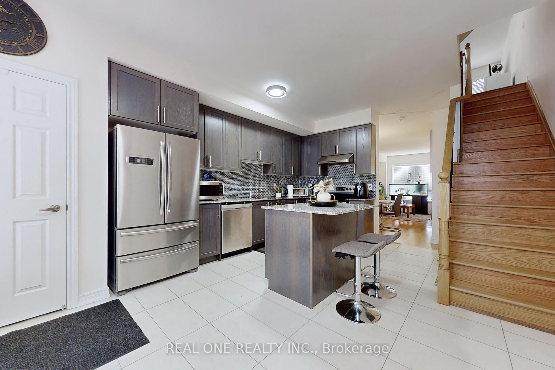Photo 4 of 1912 Donald Cousens Parkway, Markham, Cornell — HOMEH