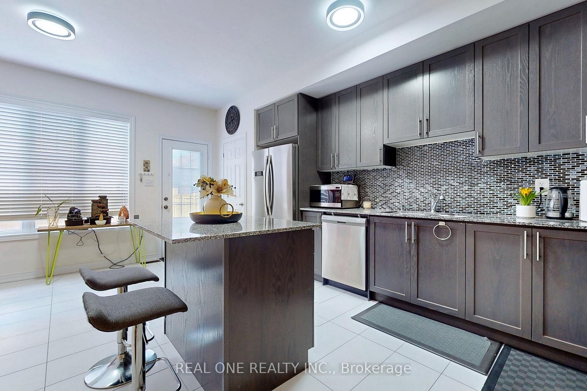 Photo 2 of 1912 Donald Cousens Parkway, Markham, Cornell — HOMEH