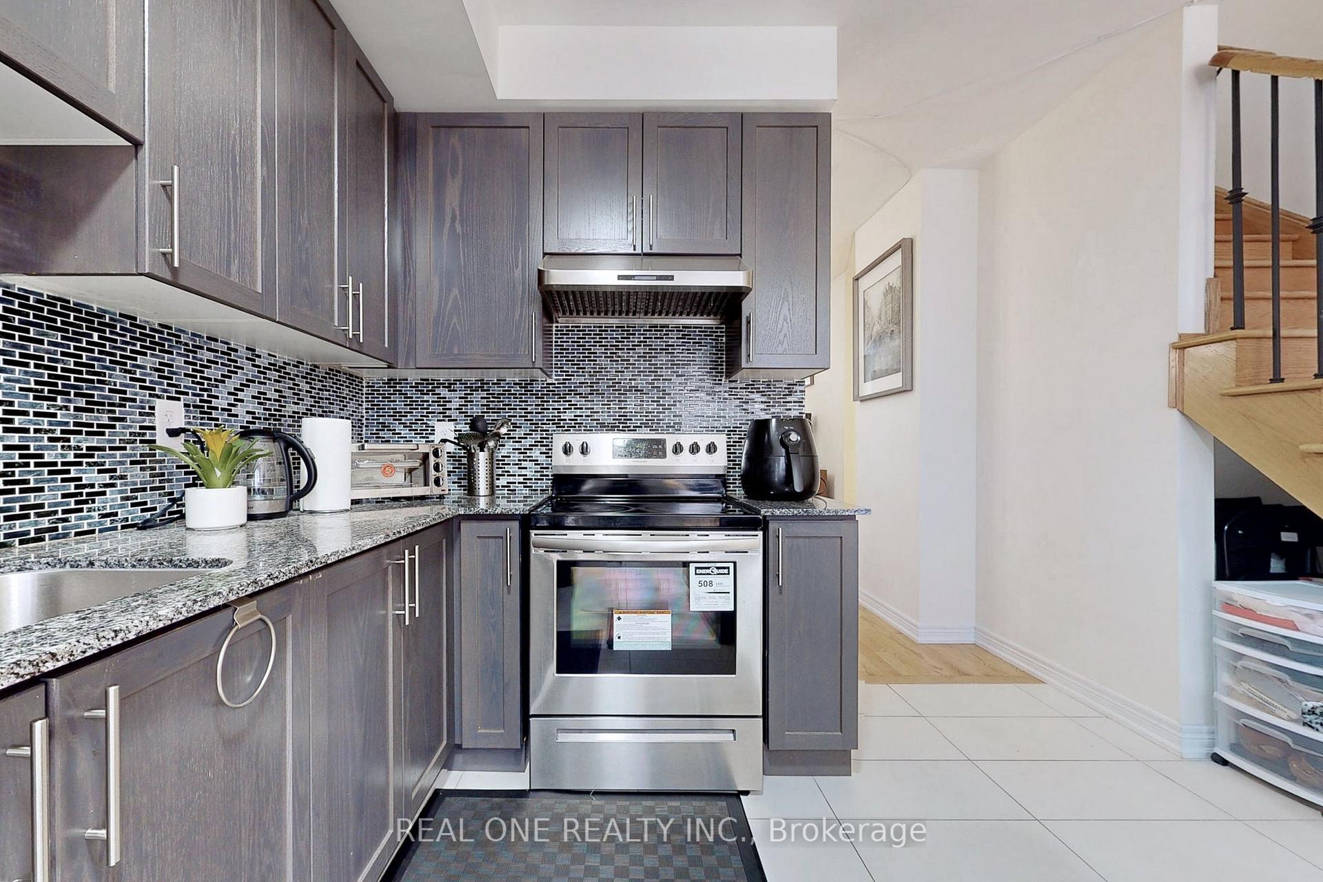Photo 6 of 1912 Donald Cousens Parkway, Markham, Cornell — HOMEH
