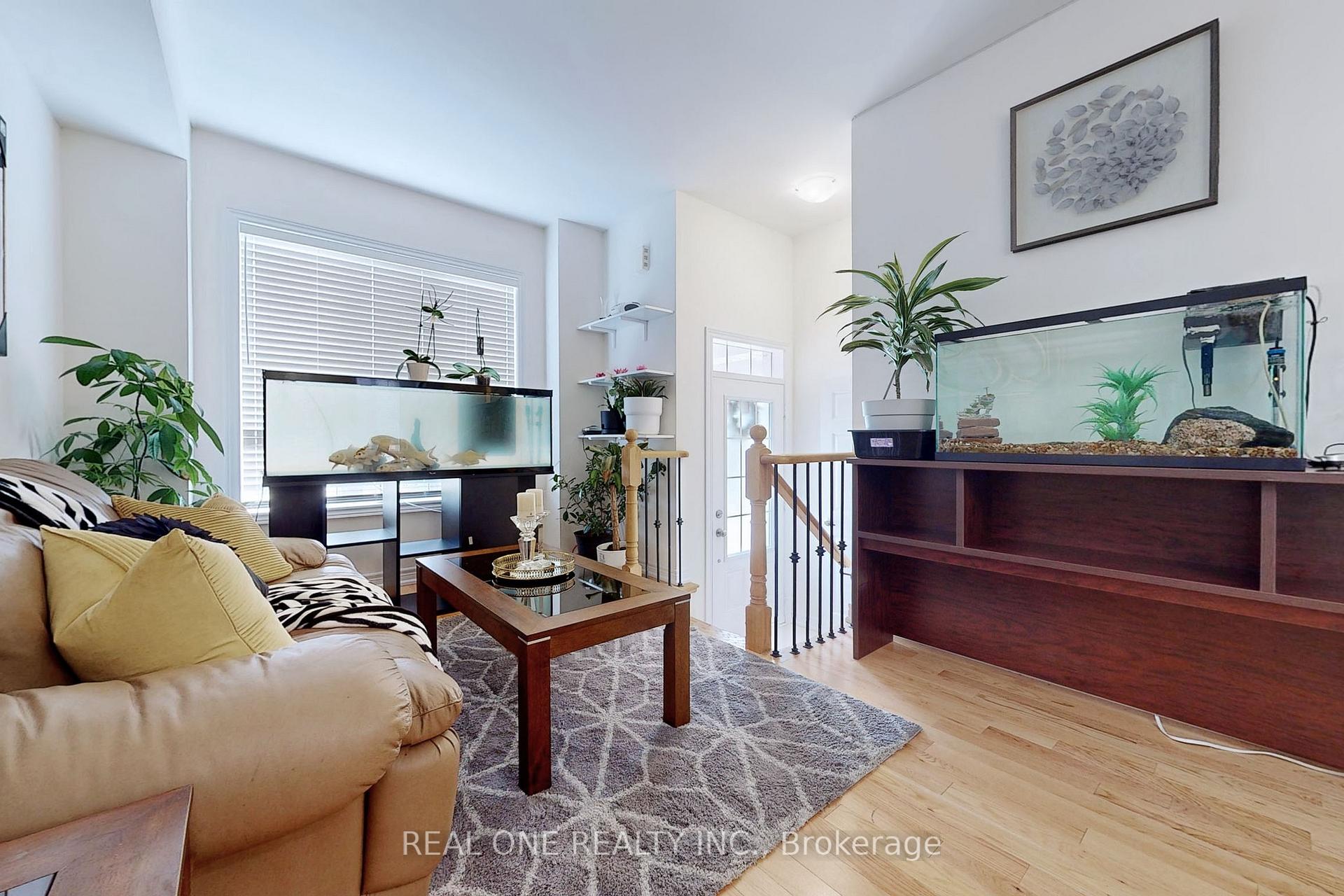 Photo 8 of 1912 Donald Cousens Parkway, Markham, Cornell — HOMEH