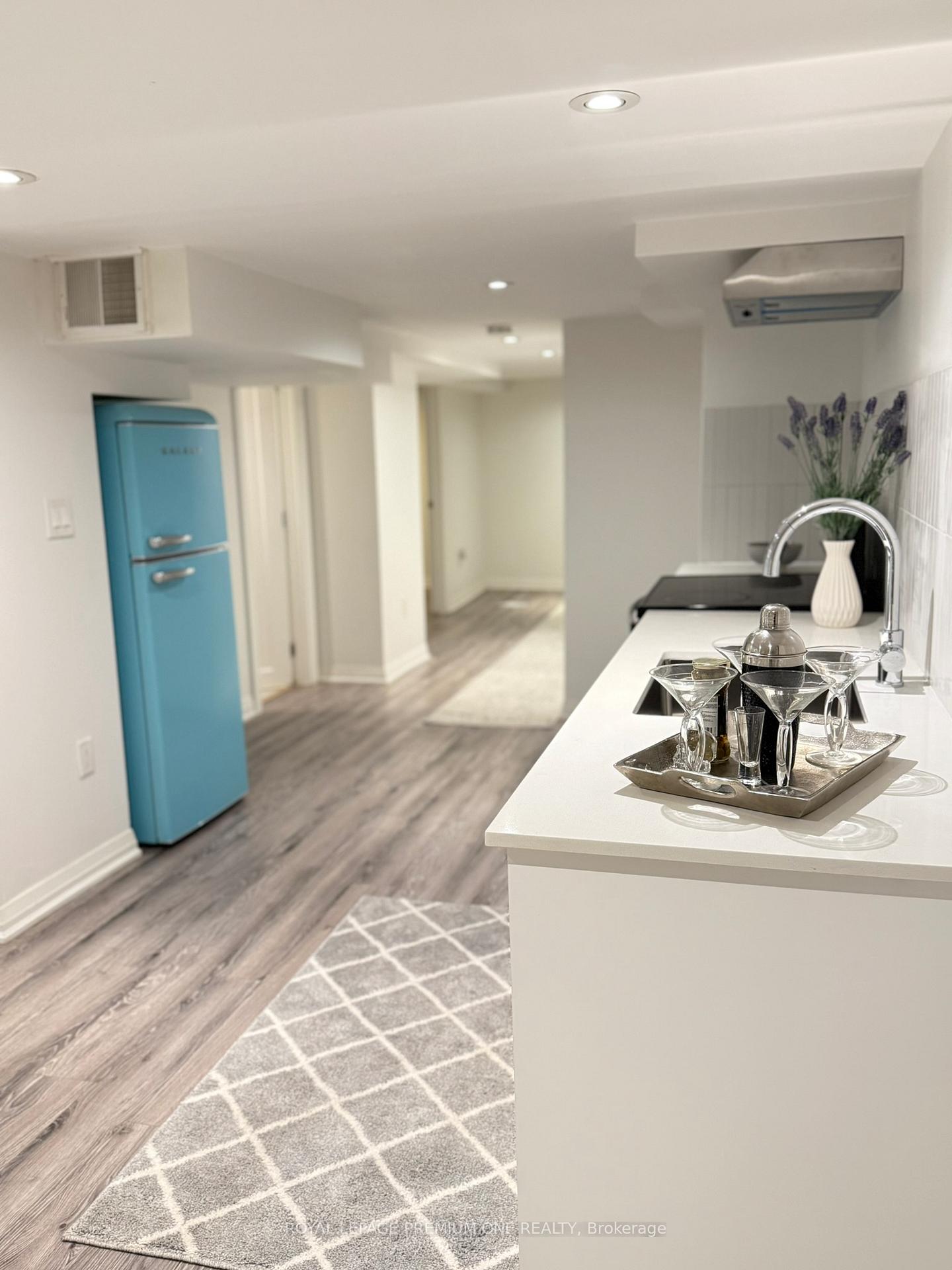 Photo 11 of 32 Rothsay Street, Etobicoke, Stonegate-Queensway — HOMEH