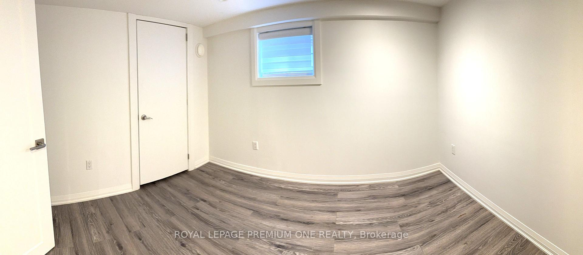 Photo 6 of 32 Rothsay Street, Etobicoke, Stonegate-Queensway — HOMEH