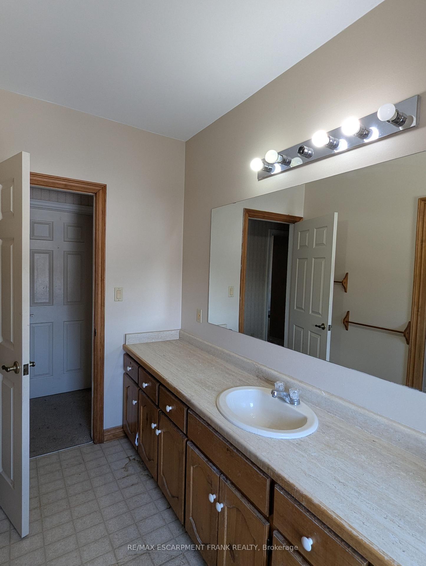 Photo 2 of Unit 2, 1294 Highway 6, Hamilton, Rural Flamborough — HOMEH