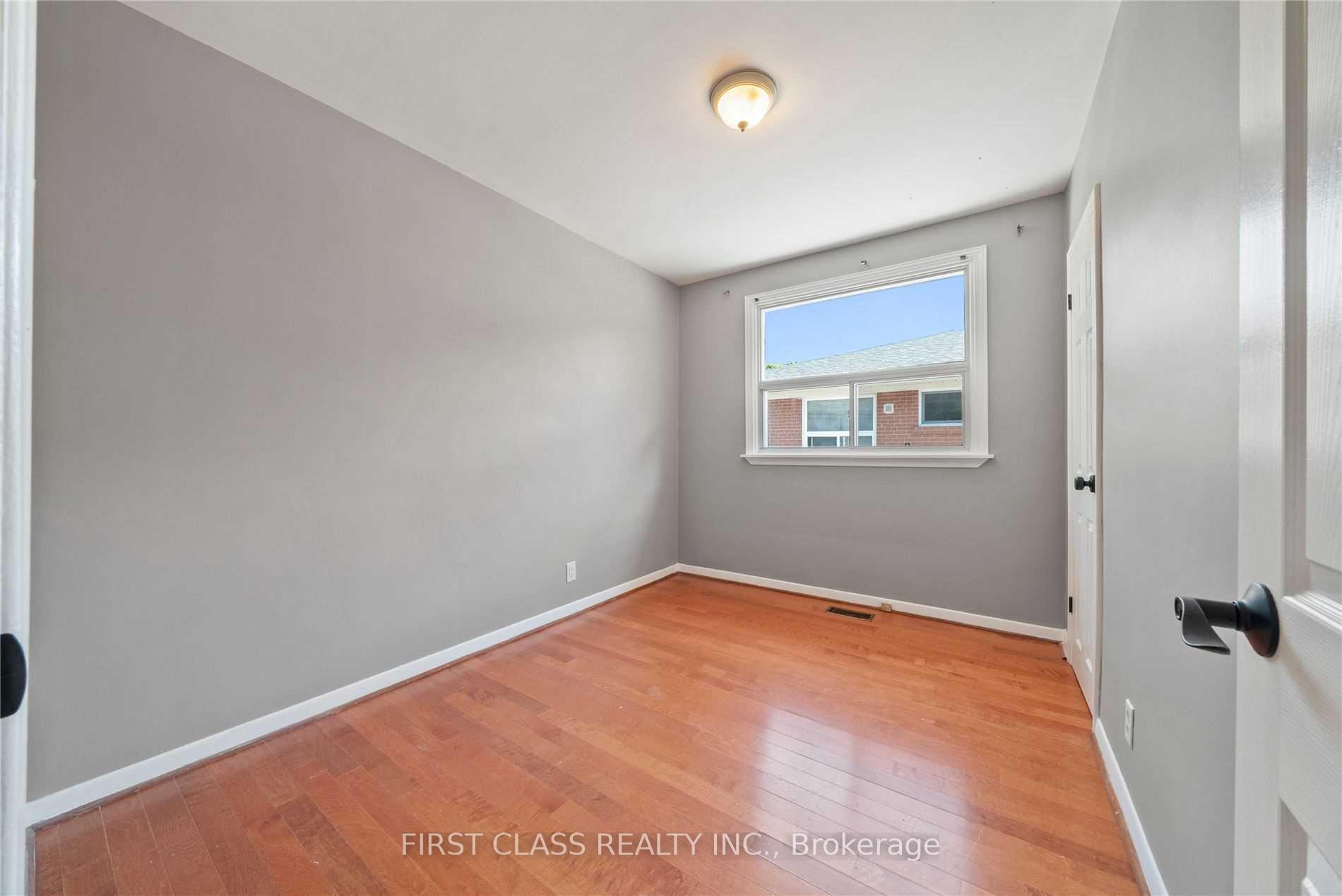 Photo 9 of Unit MAIN, 171 Tulloch Drive, Ajax, South East — HOMEH