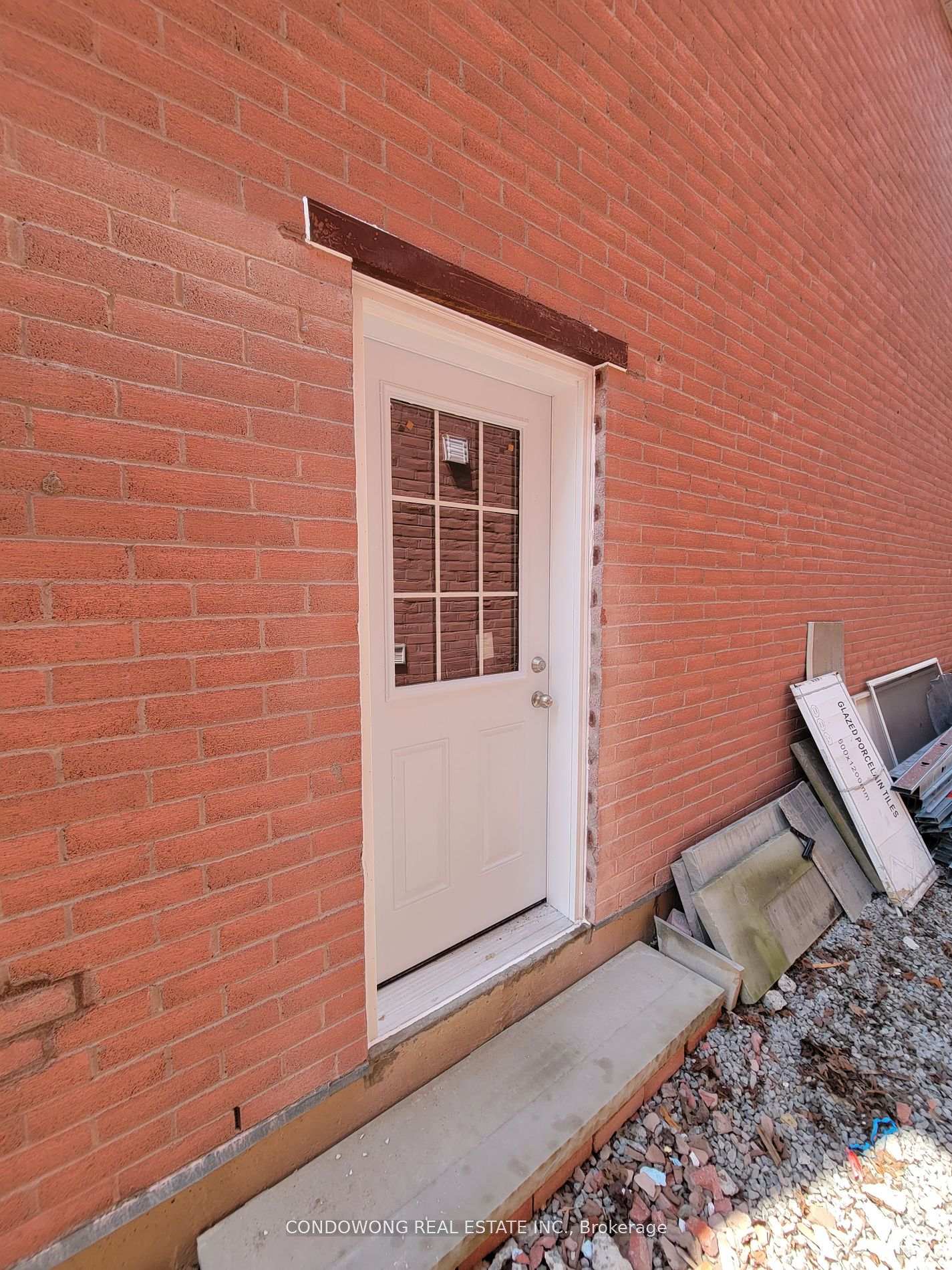 Photo 2 of 96 Worthing Avenue, Markham, Milliken Mills East — HOMEH