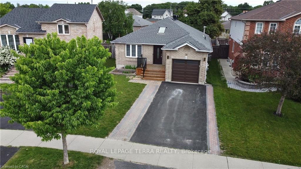 Photo 31 of 38 Ambler, Barrie, Georgian Drive — HOMEH