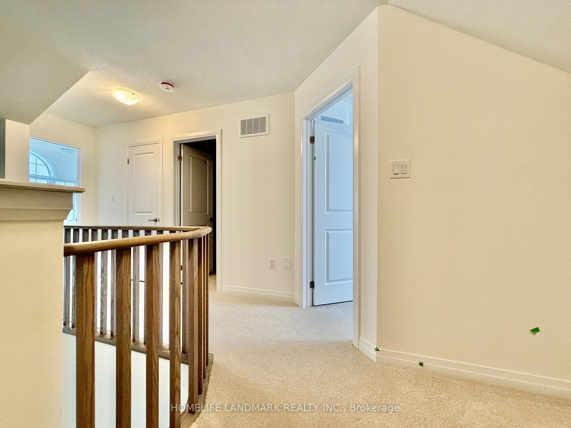 Photo 10 of 545 Hudson Crescent, Midland — HOMEH