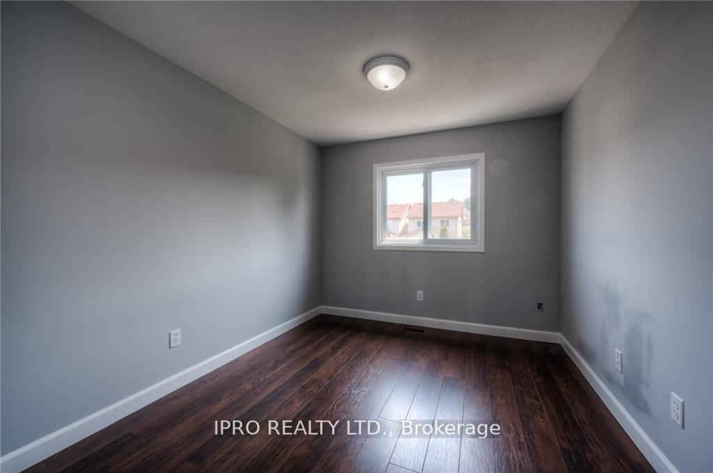 Photo 20 of 298 Activa Avenue, Kitchener, Larentian West — HOMEH