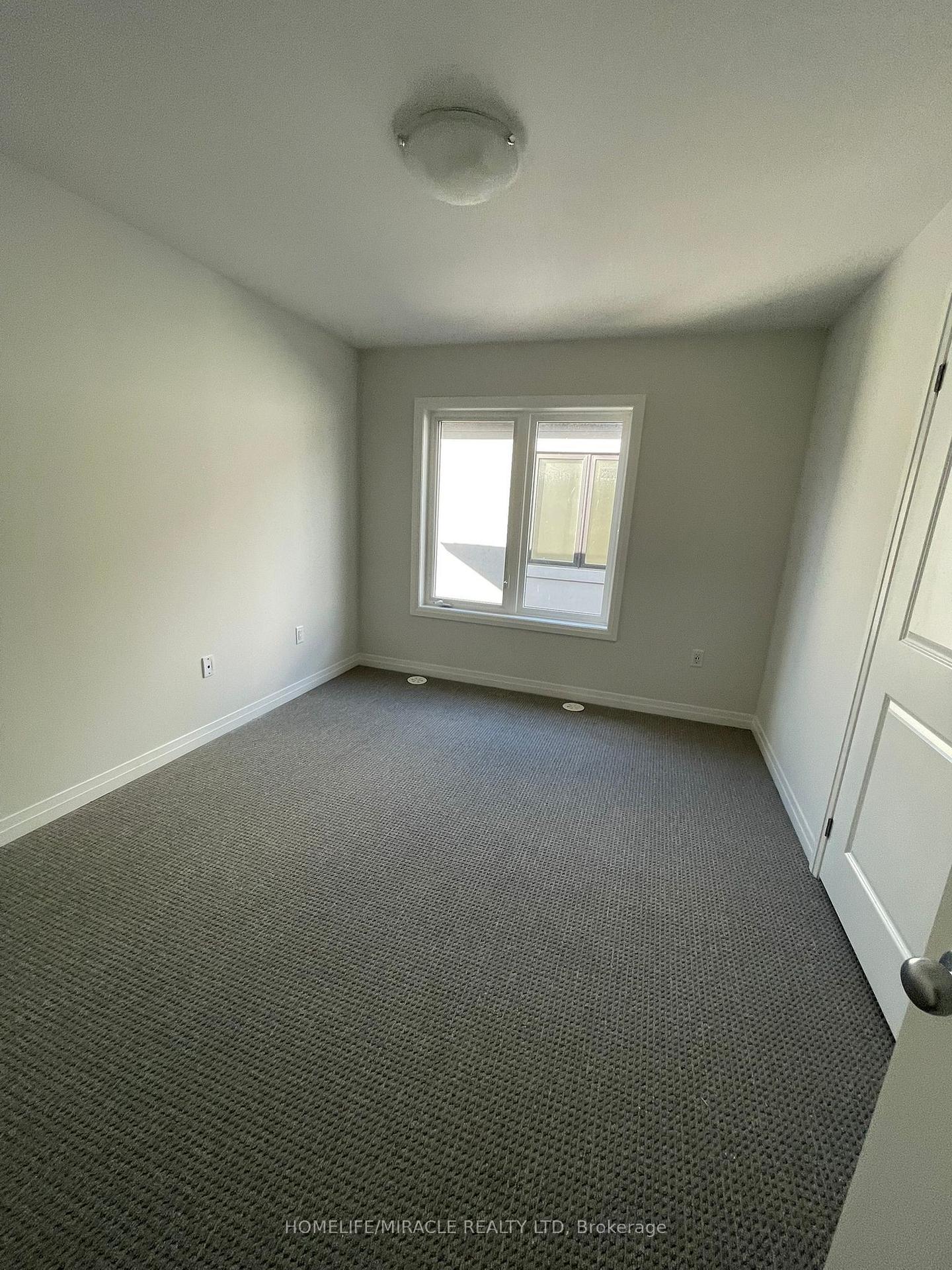 Photo 5 of Unit 130, 155 Equestrain Way, Cambridge, Blair Road — HOMEH