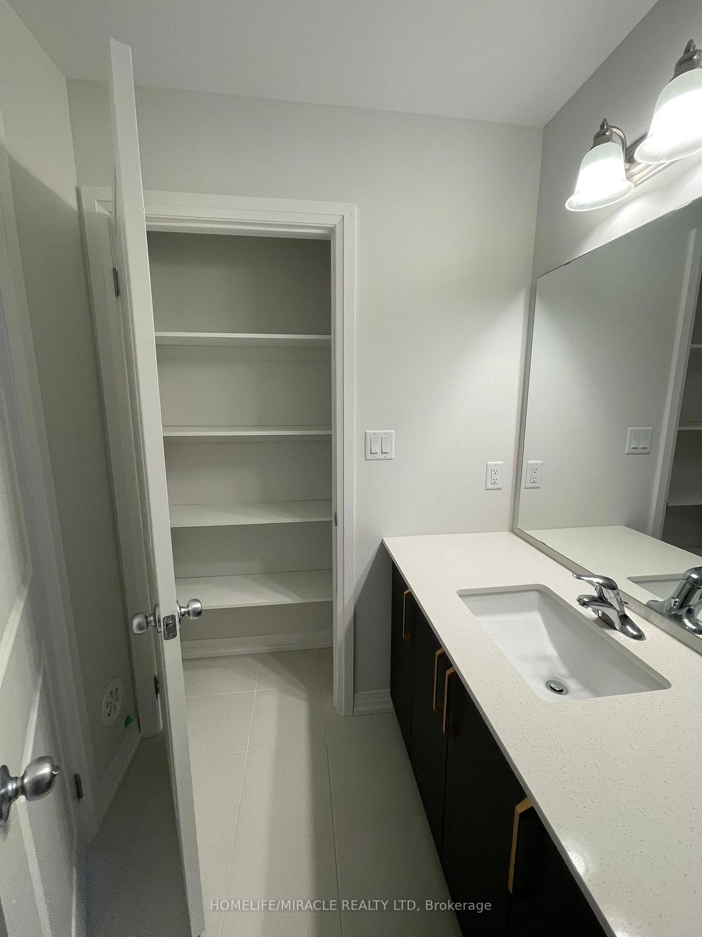 Photo 2 of Unit 130, 155 Equestrain Way, Cambridge, Blair Road — HOMEH